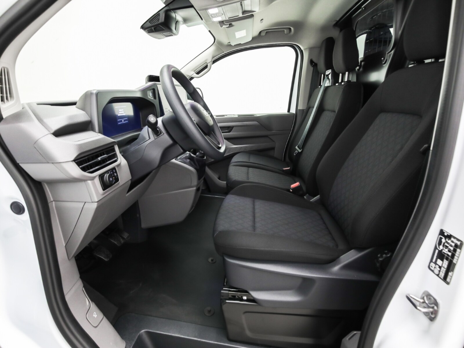 Volkswagen Transporter Kasten kurzer Radstand – Bild 6