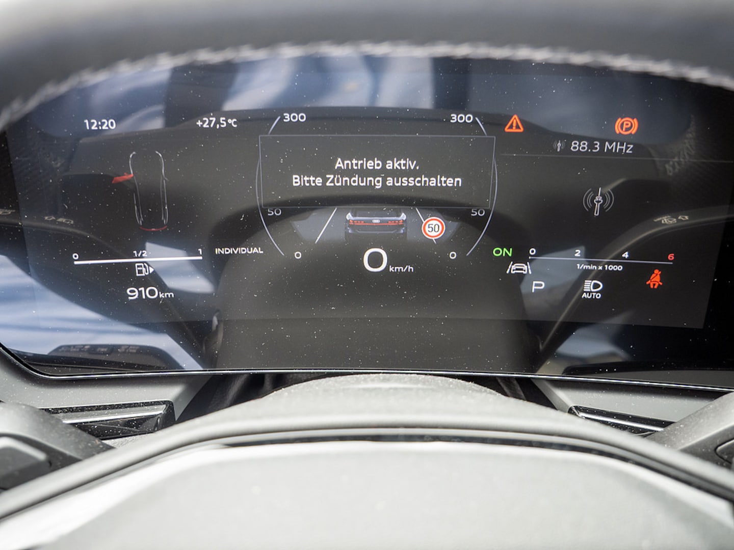 Bild über Audi A6 Avant TDI 150 kW S tronic - für weitere Informationen kontaktieren Sie den Audi Partner