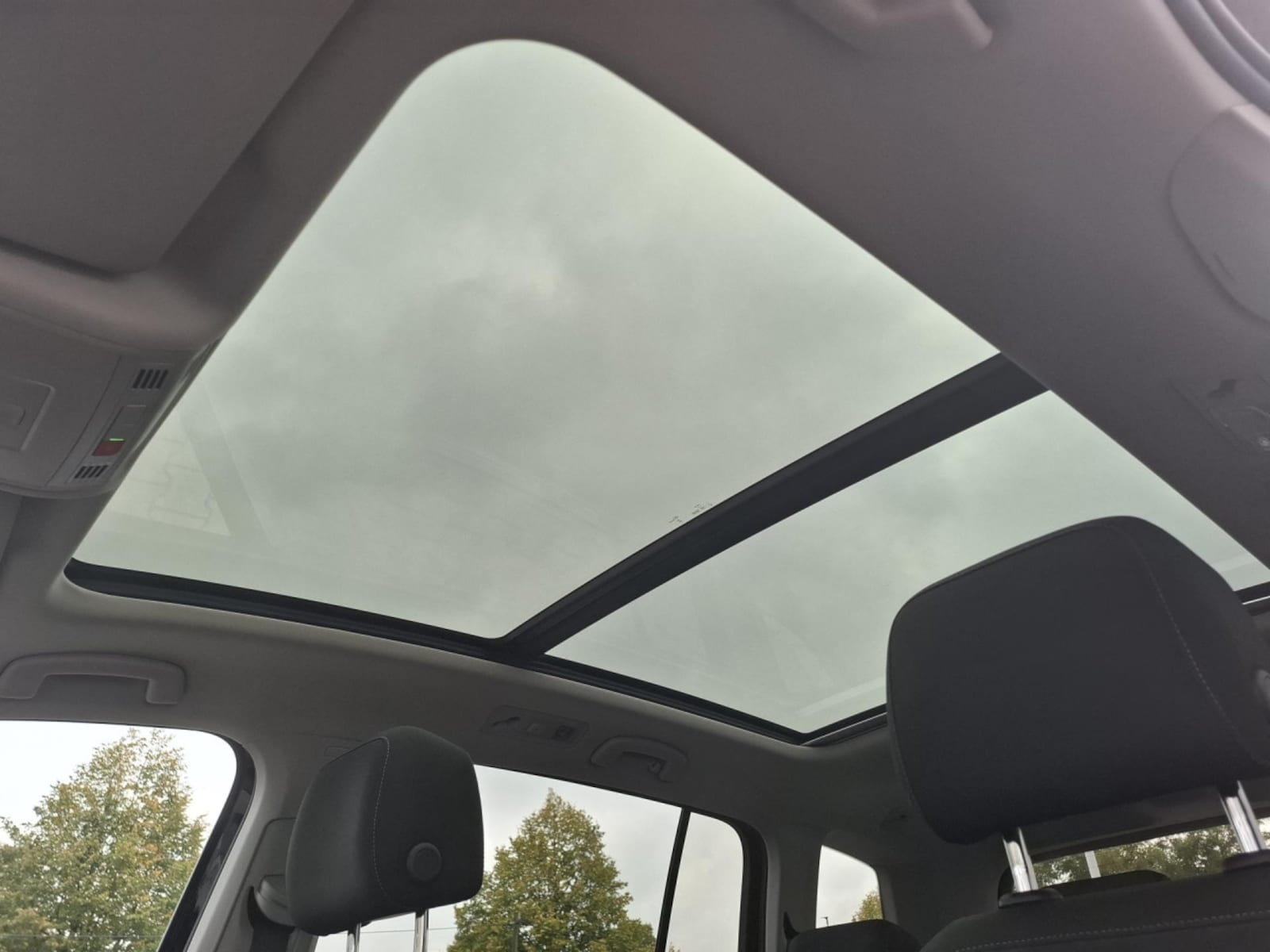 Volkswagen Touran – Bild 19