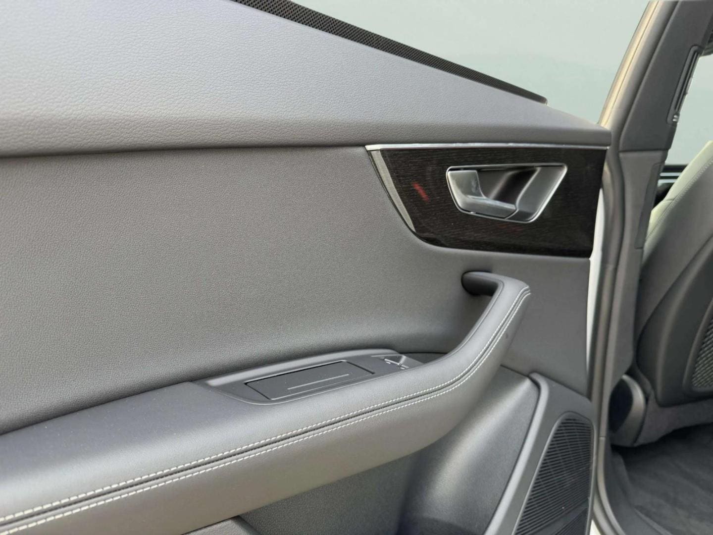 2026 Audi Q8 Premium Plus - Photo 23