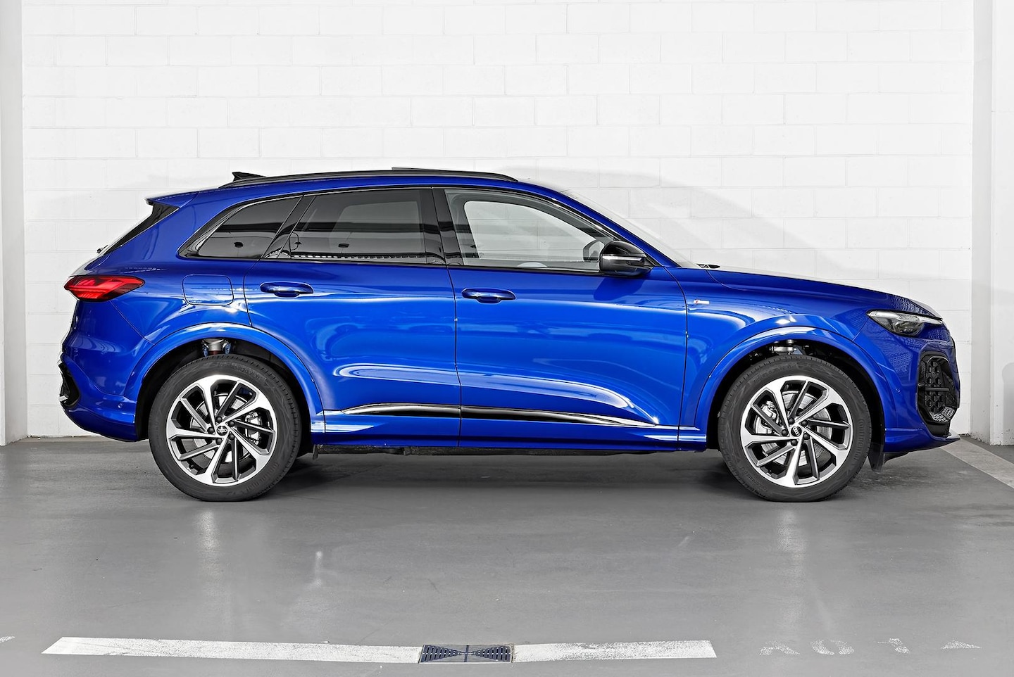 Image about Audi Q5 SUV TDI quattro 150 kW sport