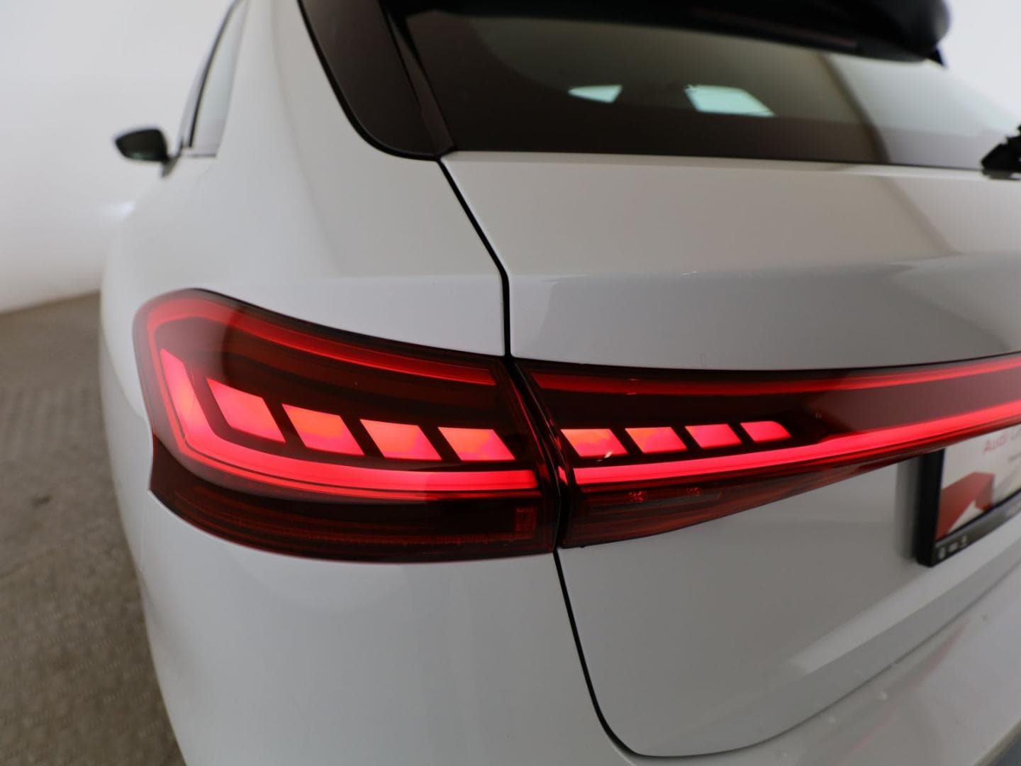 Bild über Audi A6 Avant e-tron e-tron performance 270 kW - für weitere Informationen kontaktieren Sie den Audi Partner