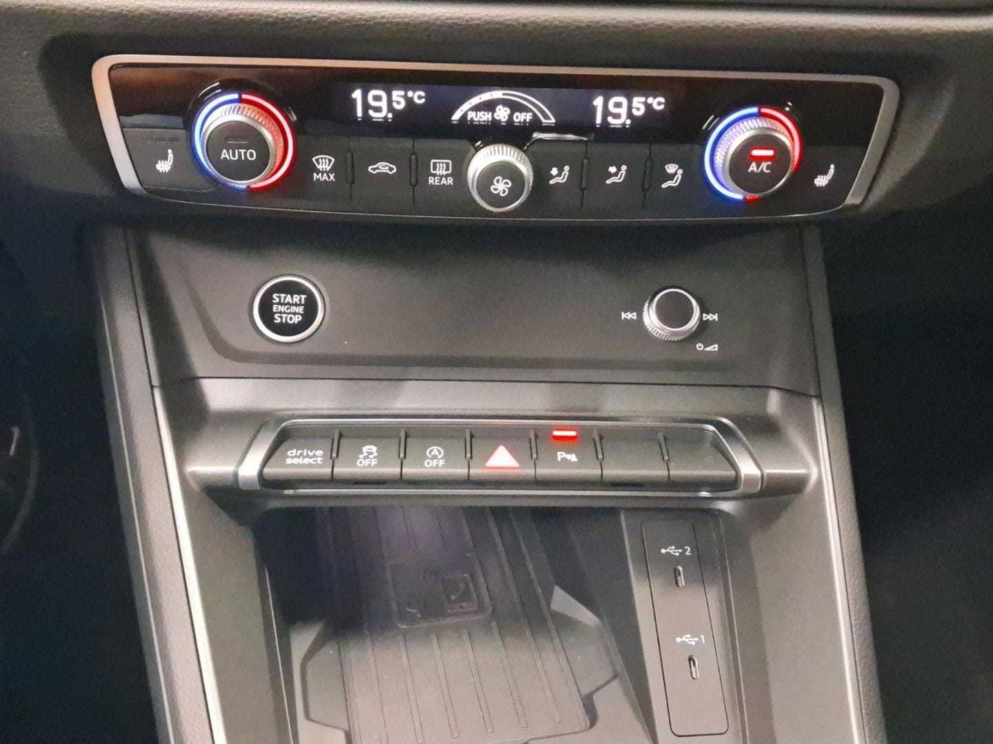 Bild über Audi Q3 Sportback S line 35 TFSI S tronic - für weitere Informationen kontaktieren Sie den Audi Partner