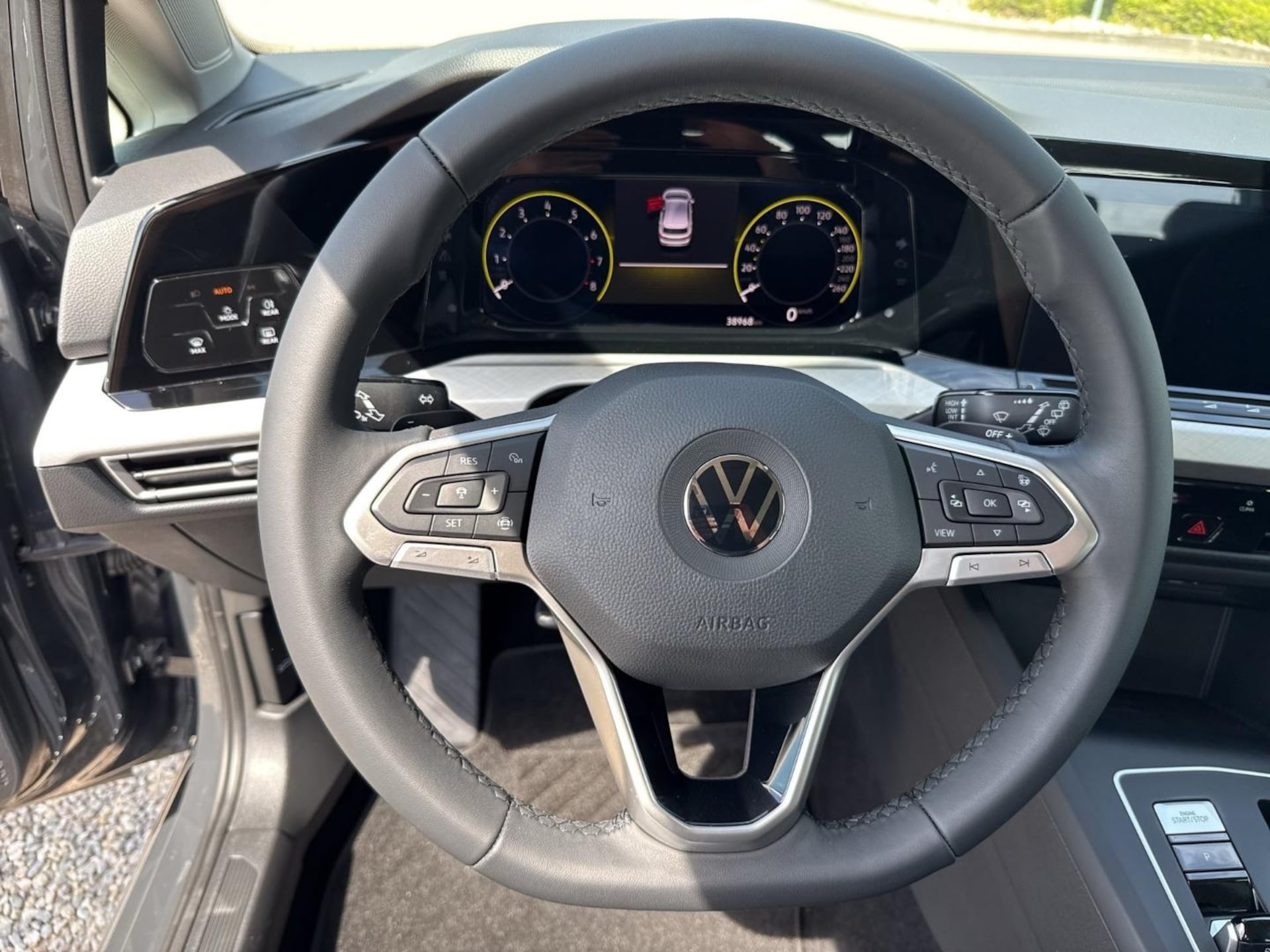 Volkswagen Golf Life