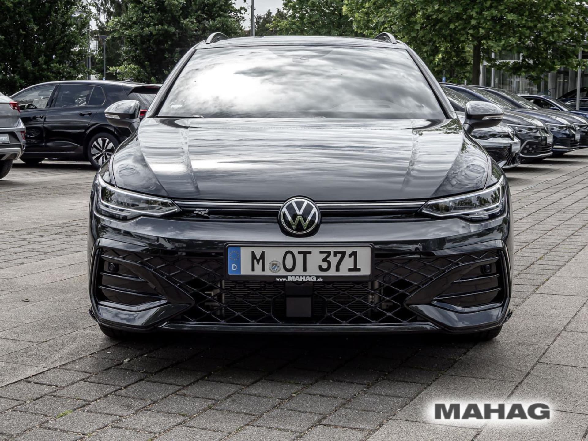 Volkswagen Golf Variant R-Line