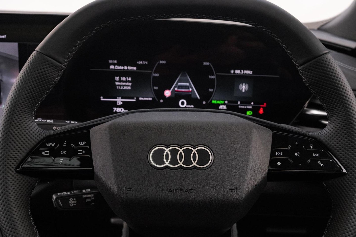 Image about Audi Q5 SUV TDI quattro 150 kW sport