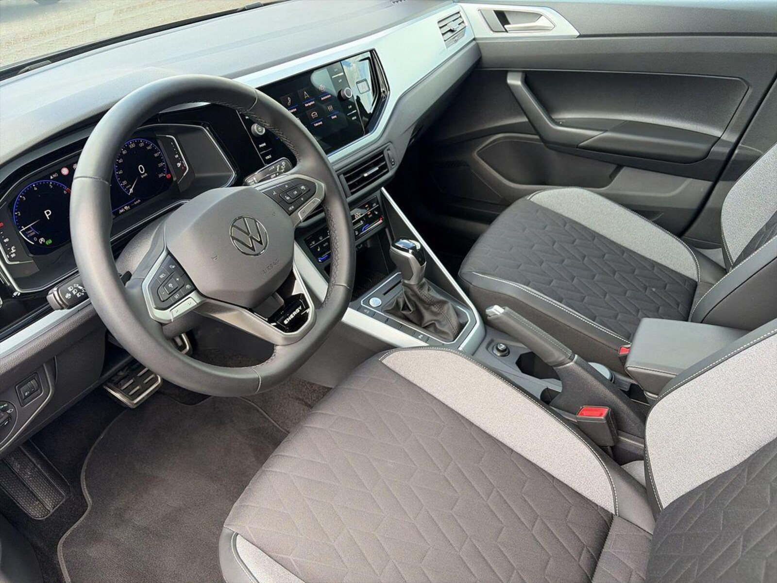 Volkswagen Polo – Bild 8