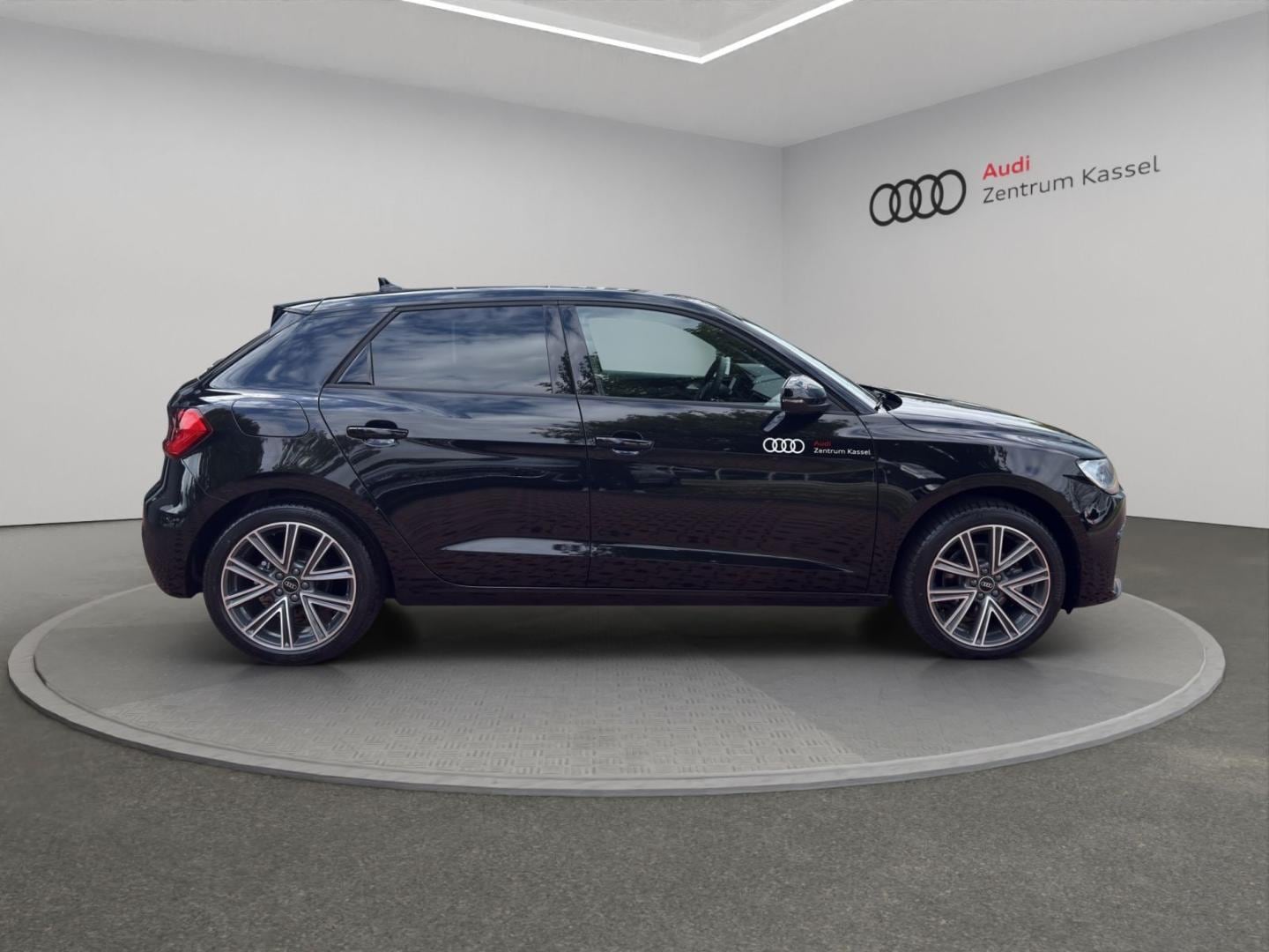 Bild über Audi A1 Sportback advanced 30 TFSI Schaltgetriebe - für weitere Informationen kontaktieren Sie den Audi Partner