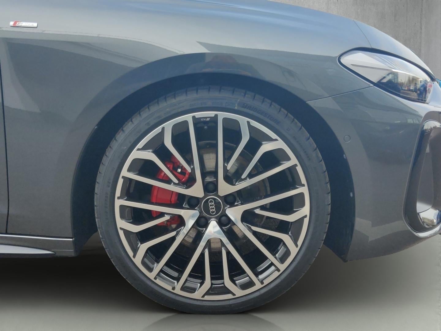 Bild über Audi A5 Avant TFSI quattro S tronic - für weitere Informationen kontaktieren Sie den Audi Partner