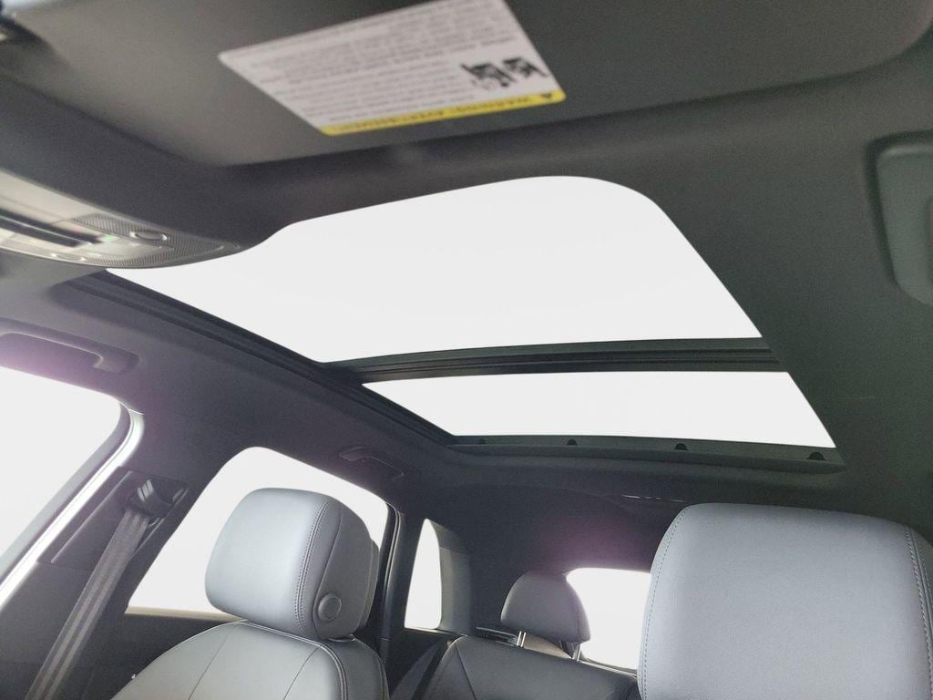 2025 Audi Q3 S Line Premium - Photo 18