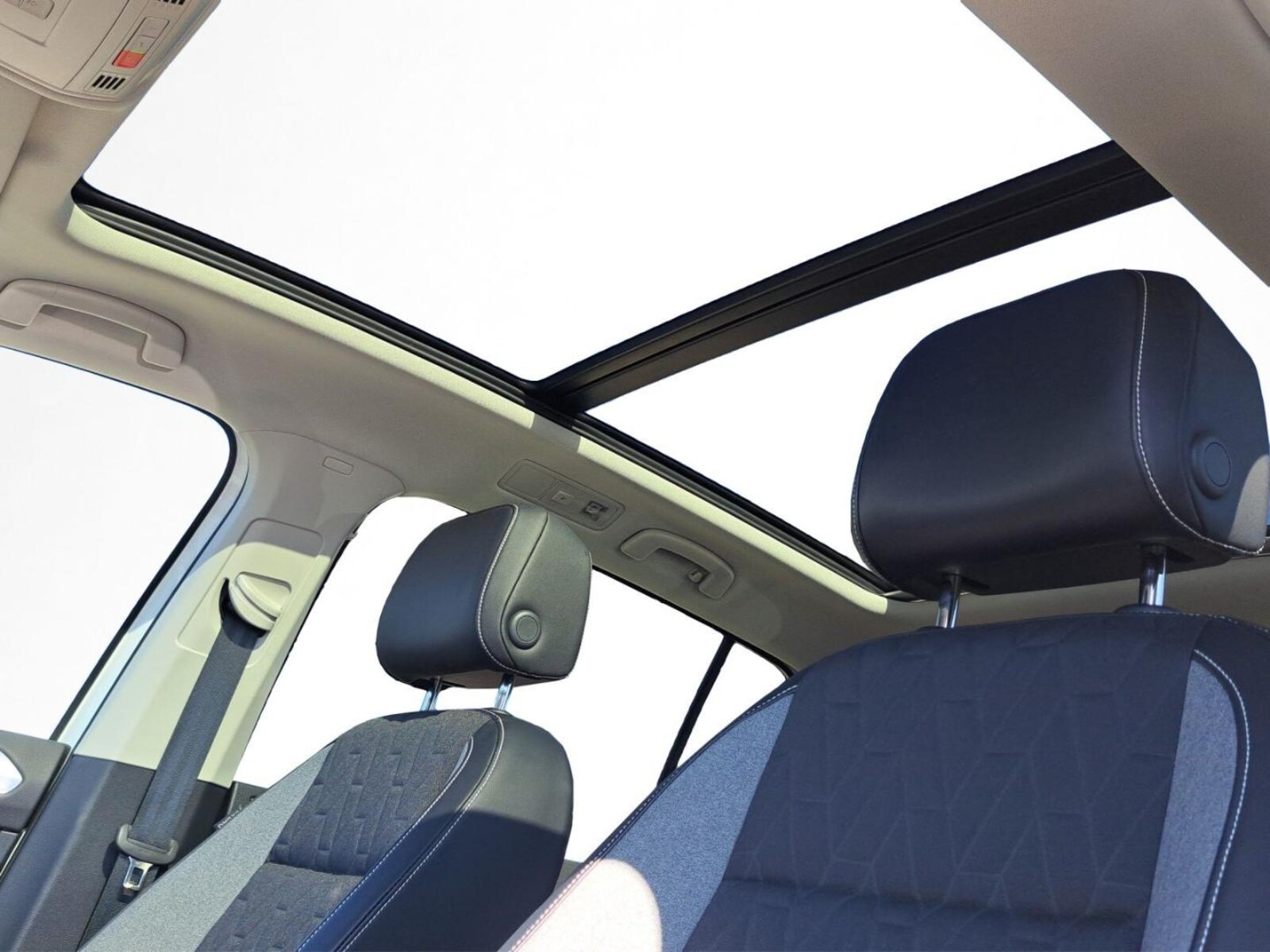 Volkswagen Touran – Bild 10
