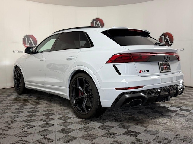 2026 Audi RS Q8 SUV performance
