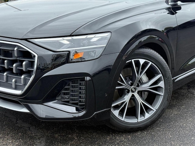 2026 Audi Q8
