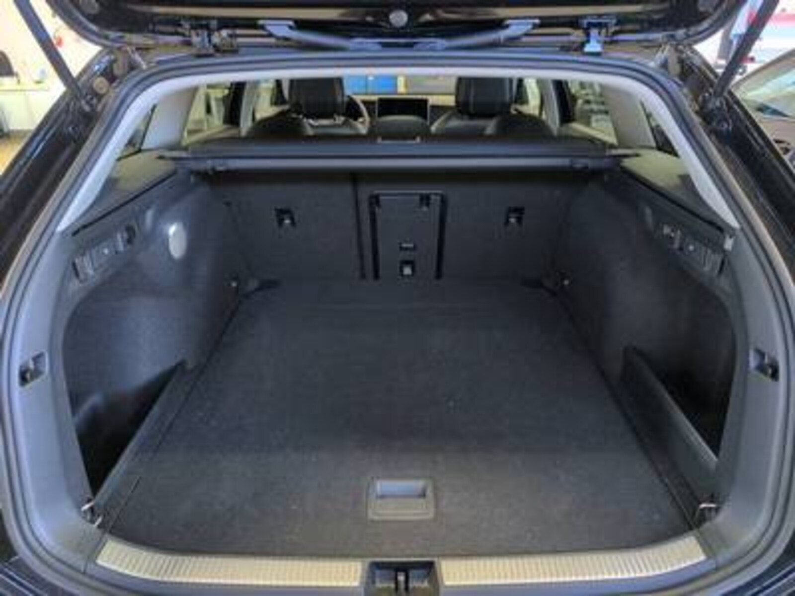 Volkswagen Passat – Bild 8