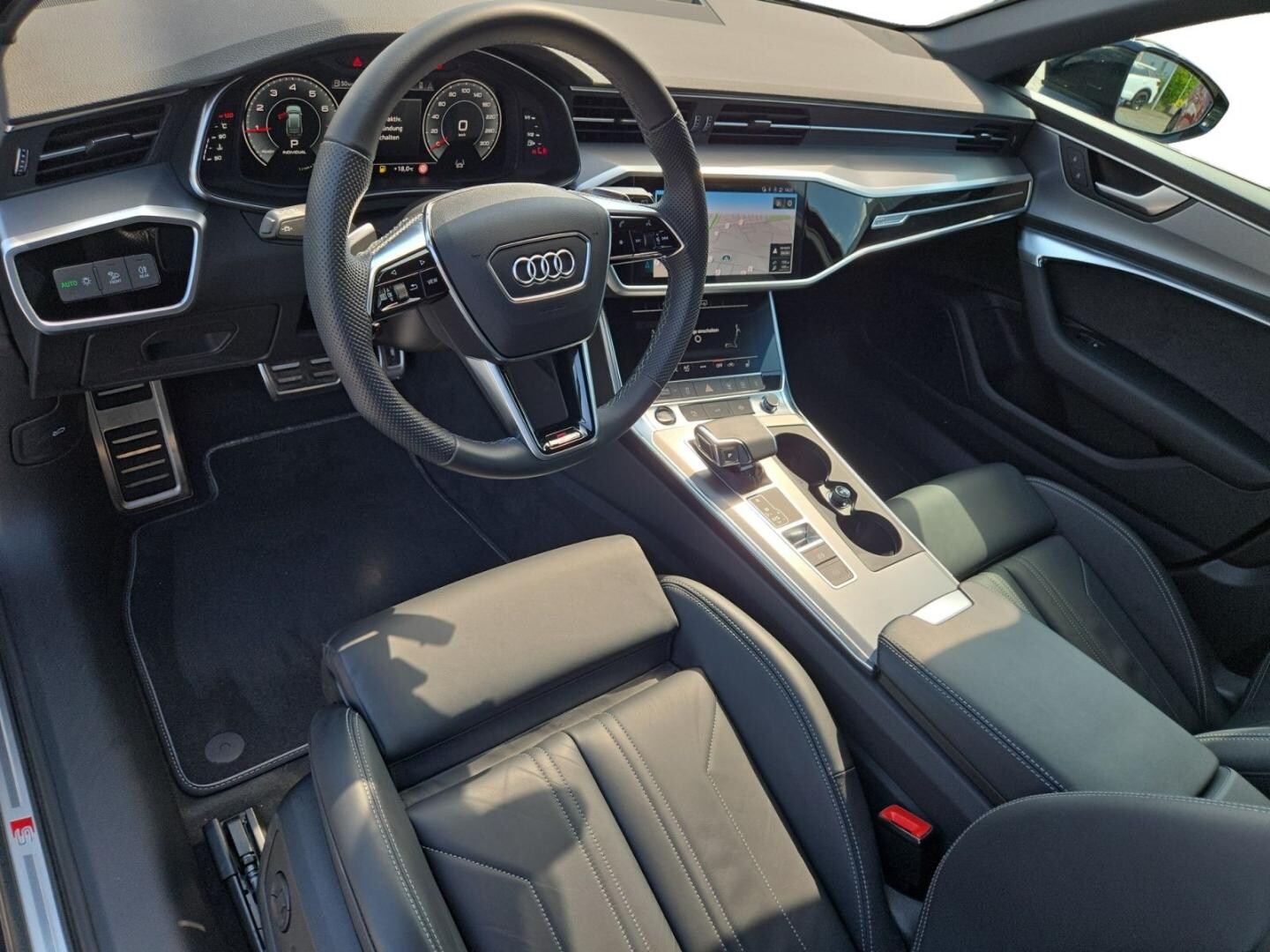 Bild über Audi A6 Avant S line 45 TFSI S tronic - für weitere Informationen kontaktieren Sie den Audi Partner