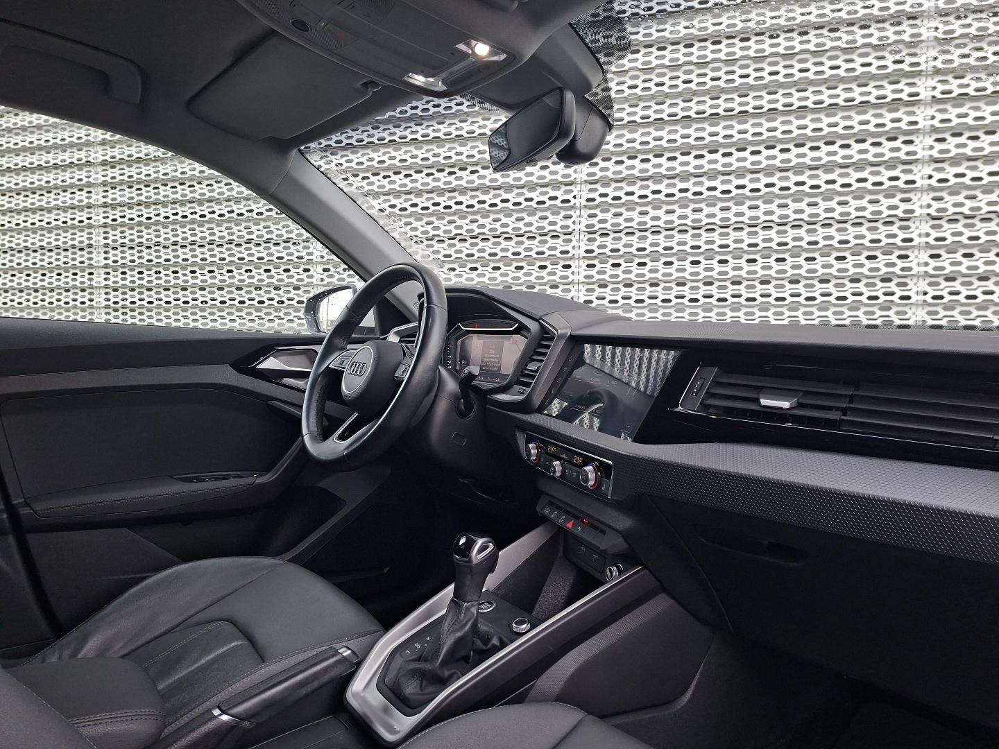 Image about Audi A1 citycarver Design Luxe 30 TFSI 81 kW (110 ch) S tronic