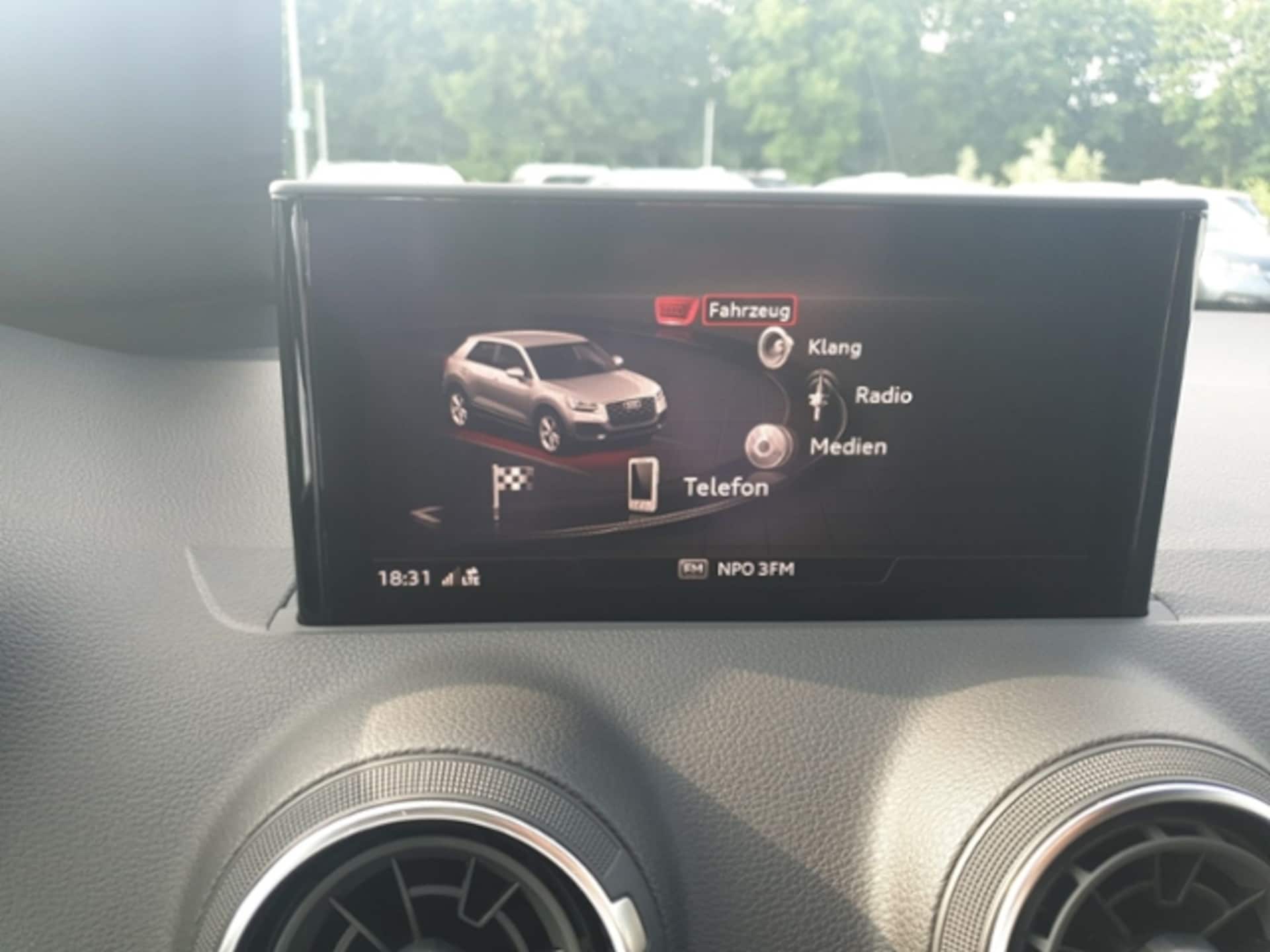 Audi Q2 S line