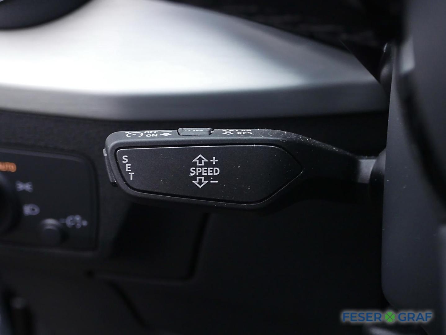 Image about Audi Q2 S line 35 TDI S tronic