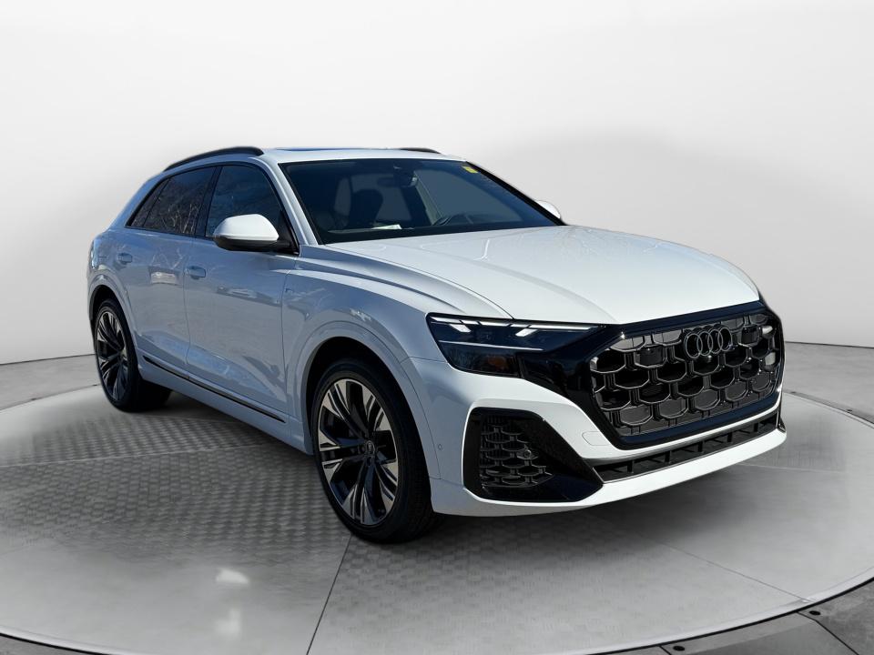 2026 Audi Q8 55 Premium Plus quattro Tiptonic's photo