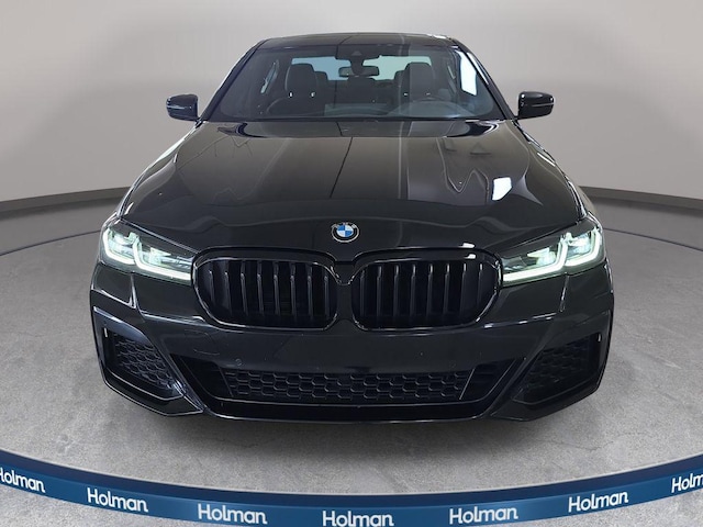 2023 BMW 530