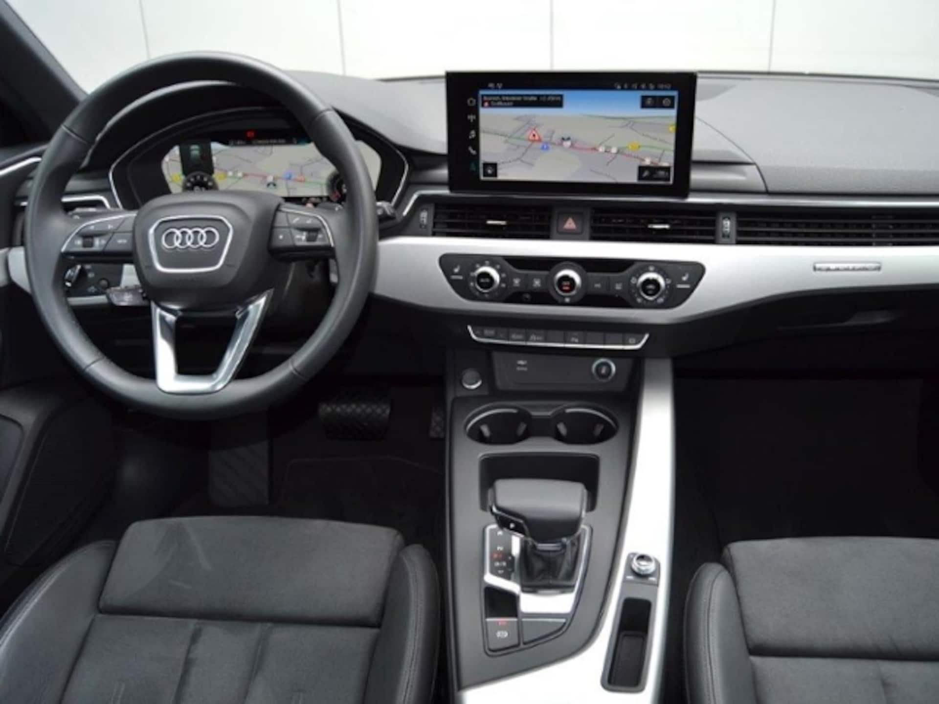Audi A4 Avant S line