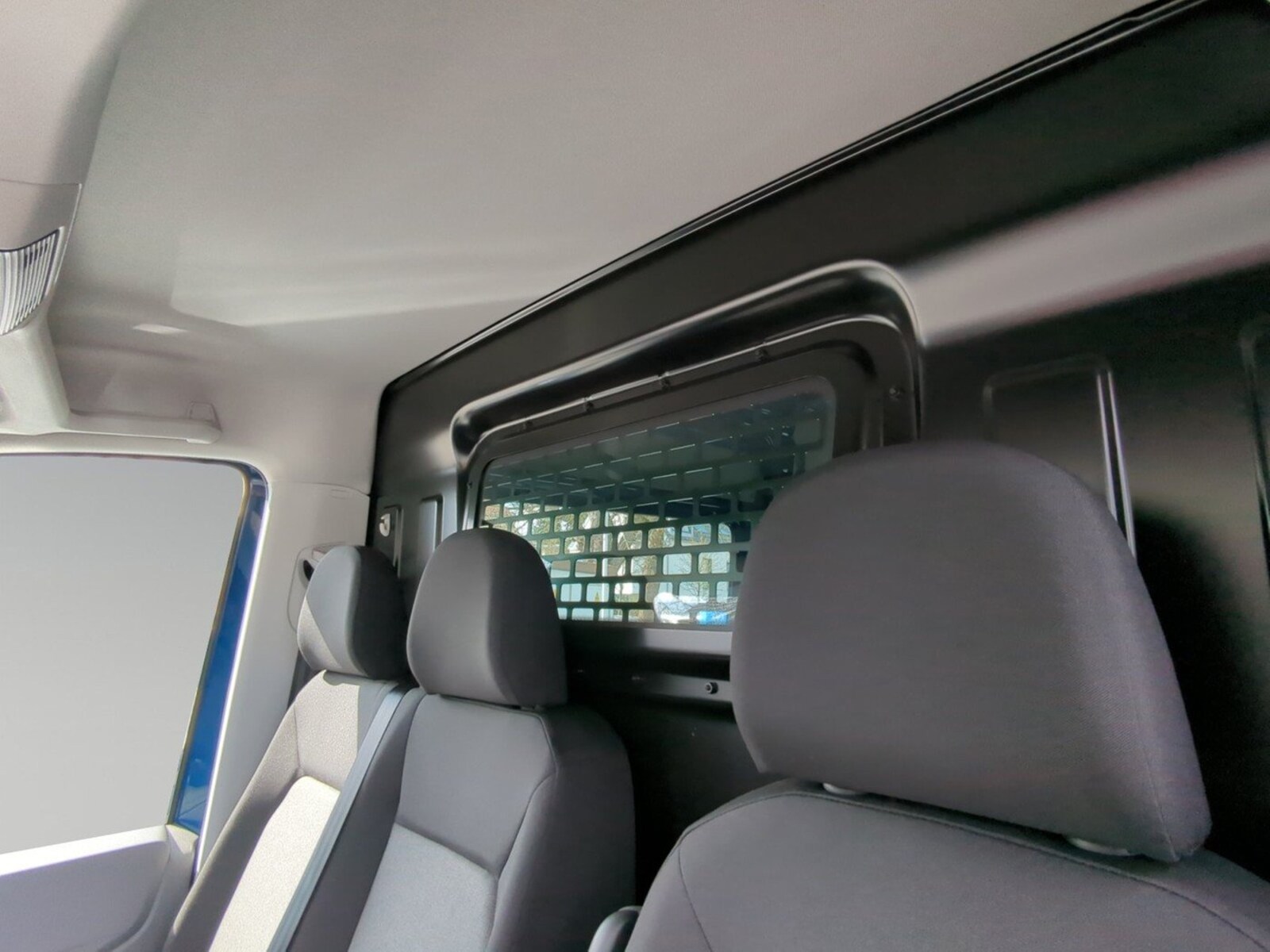 Volkswagen Crafter Kasten mittlerer Radstand – Bild 14