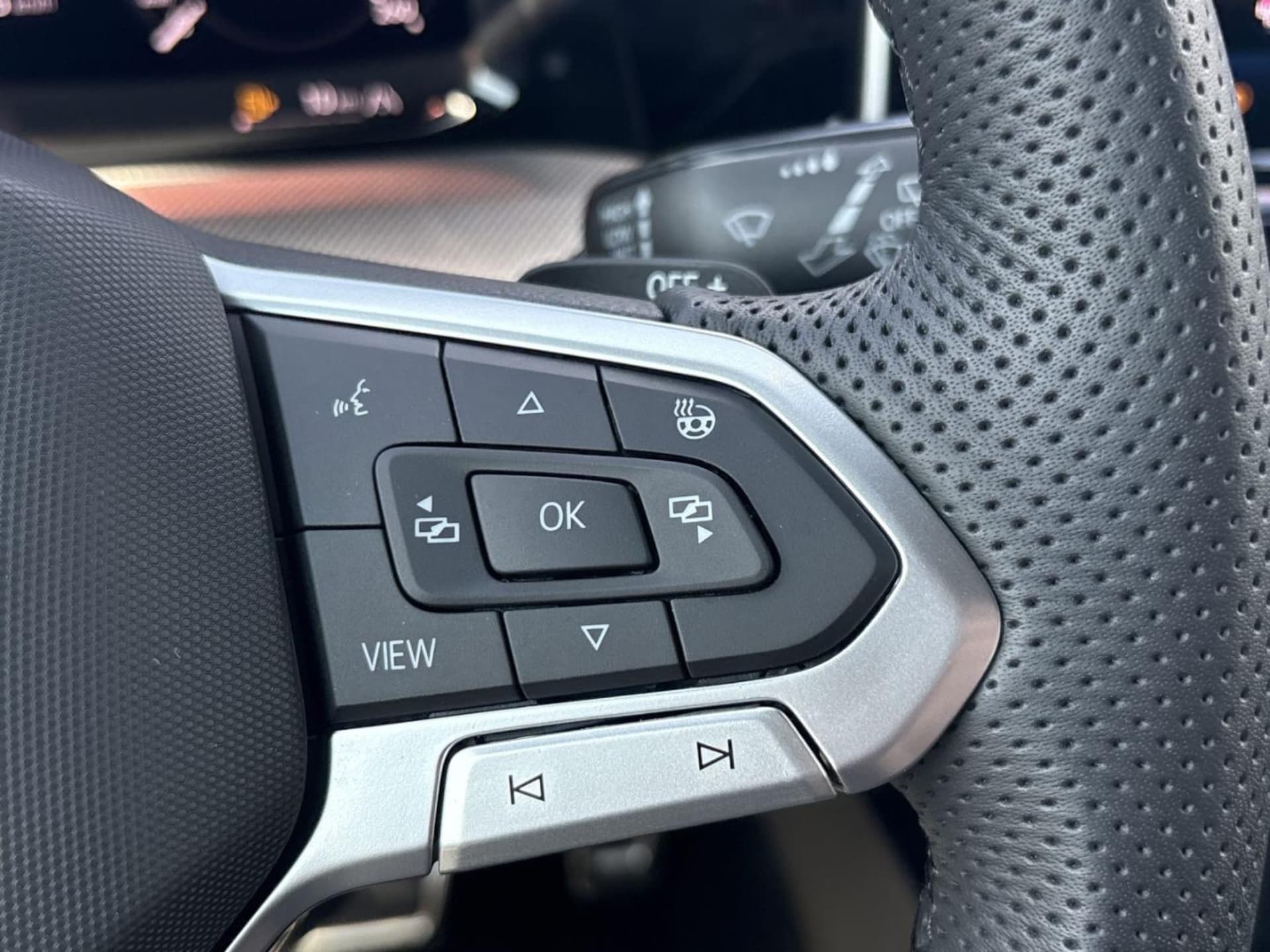 Volkswagen Golf R-Line