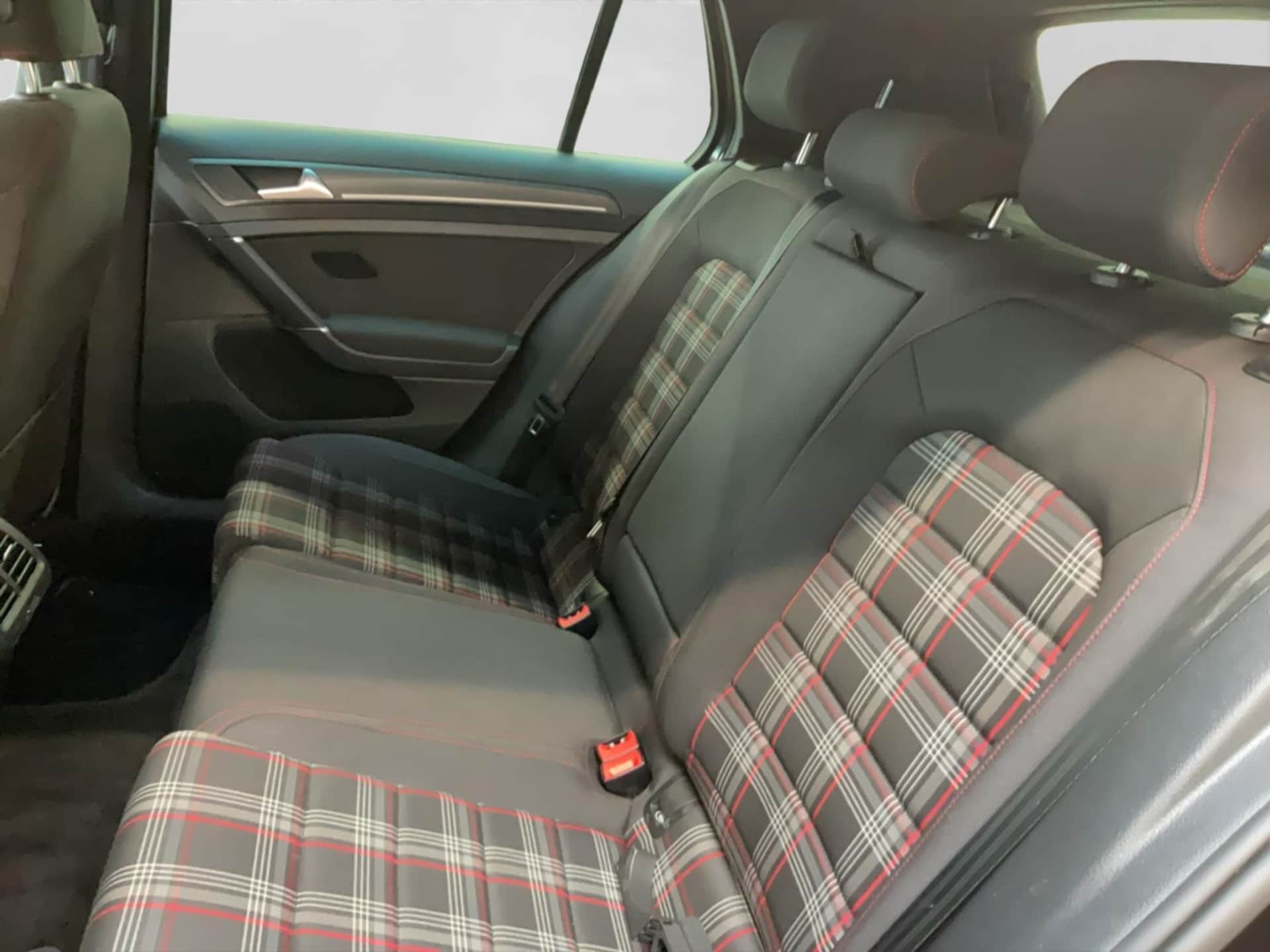 Volkswagen Golf GTI Performance