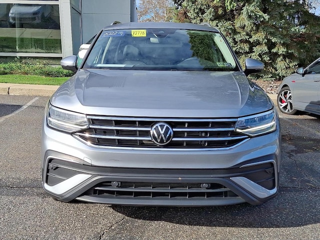 2022 Volkswagen Tiguan SE - Photo 2
