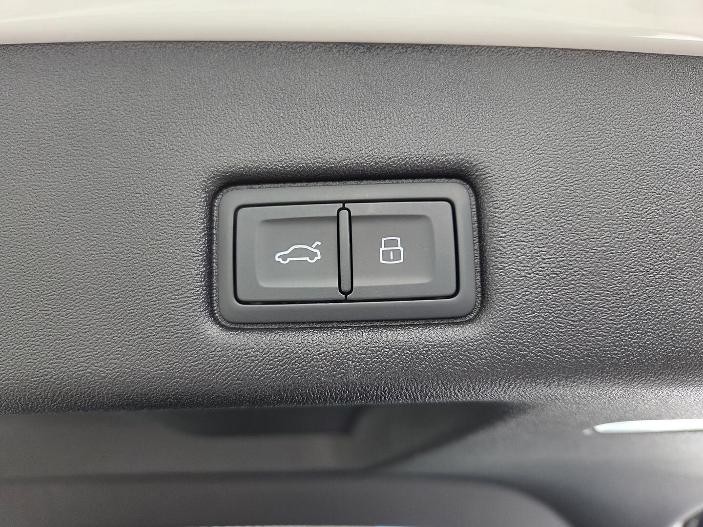 Image about Audi Q5 Sportback e-hybrid quattro S tronic