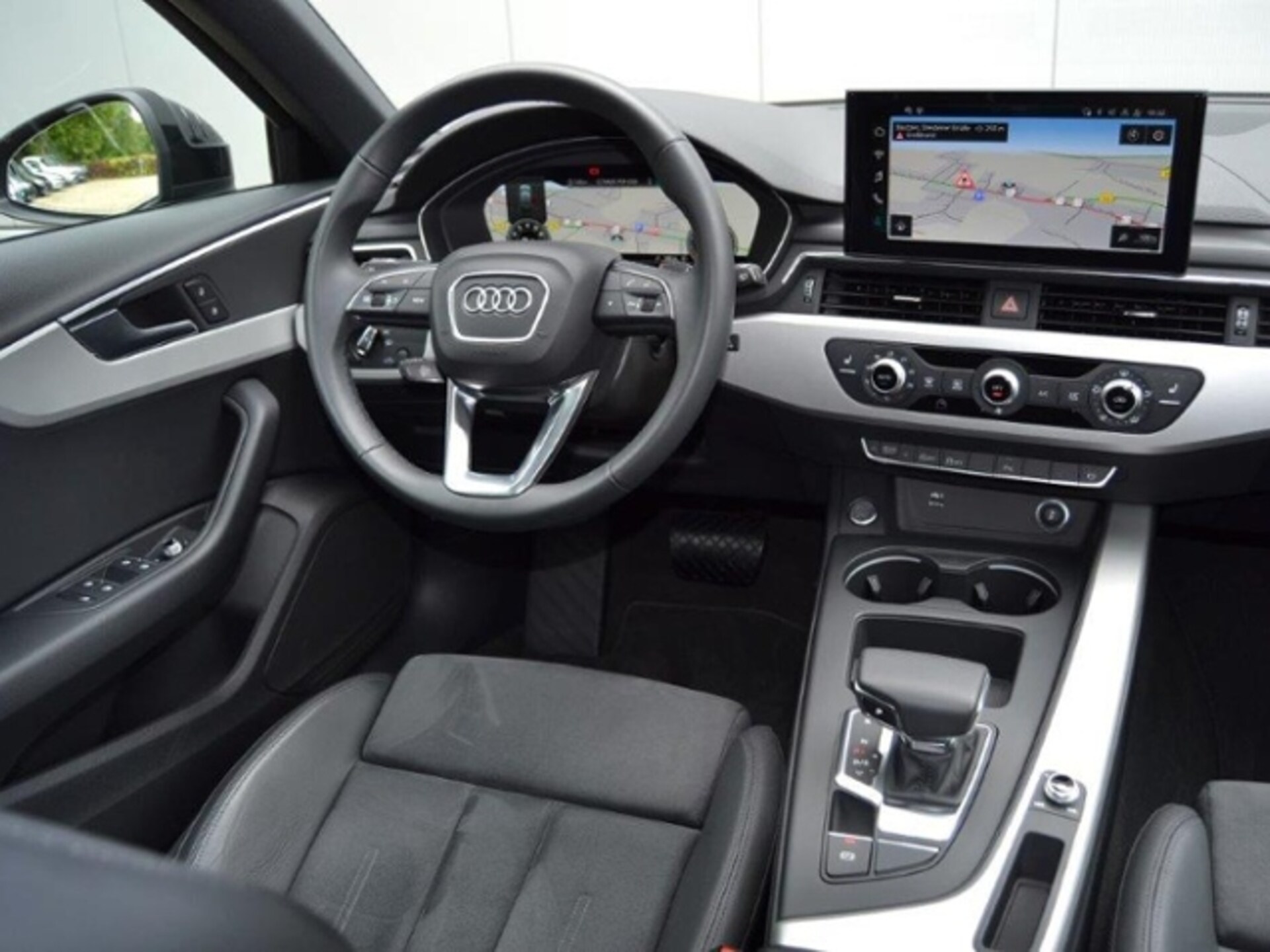 Audi A4 Avant S line