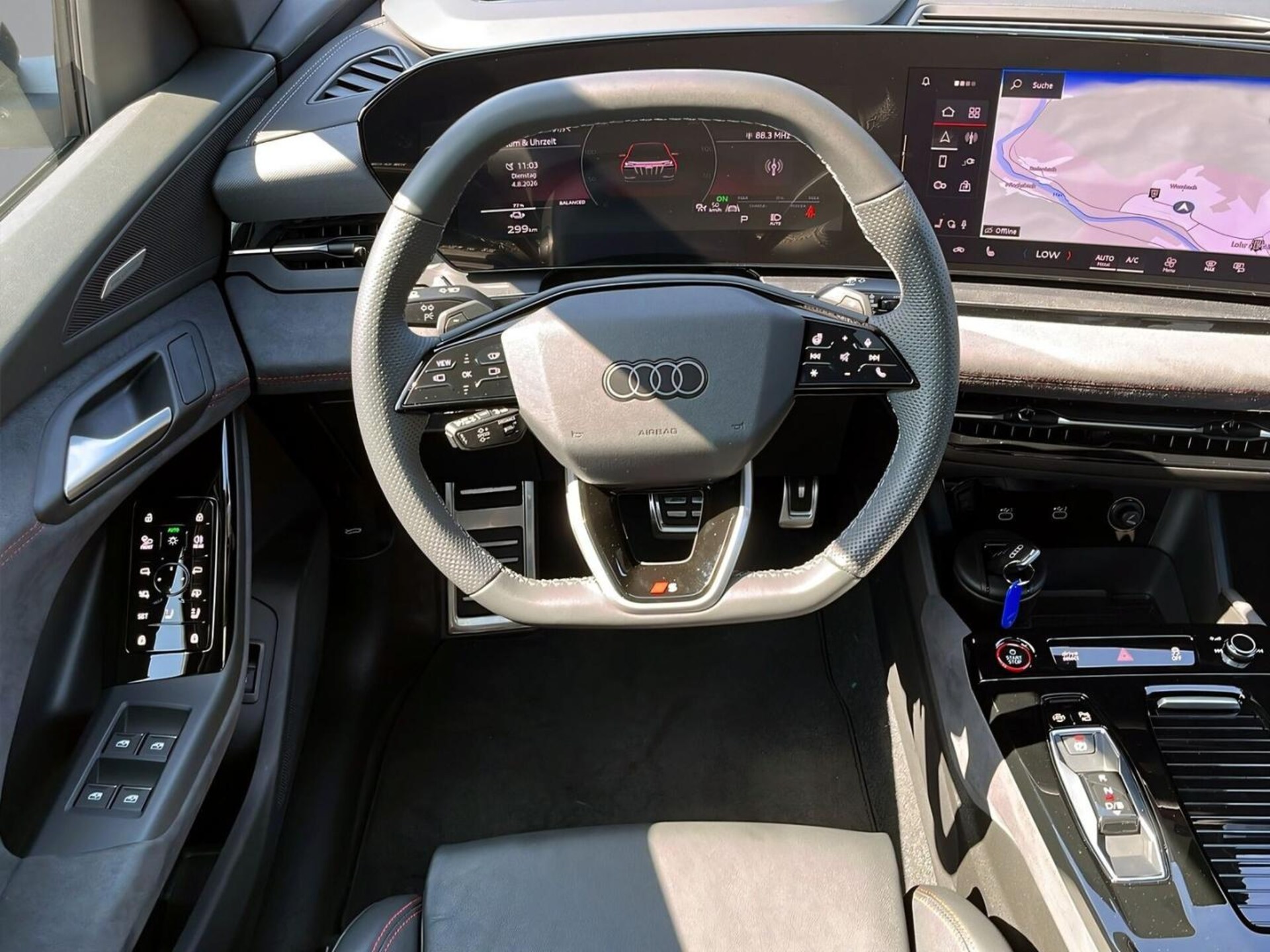 Audi SQ6 SUV e-tron