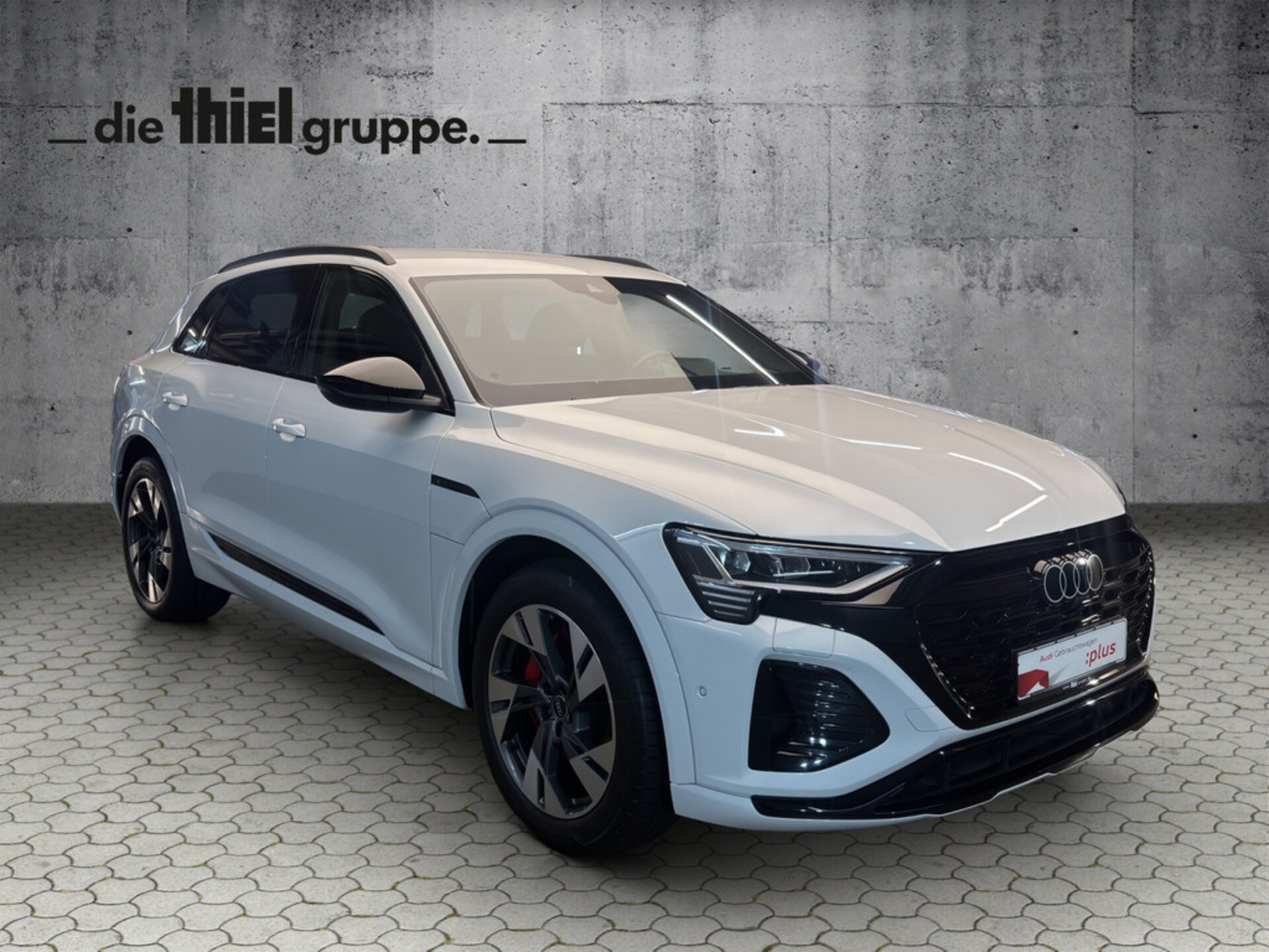 Audi Q8 e-tron S line