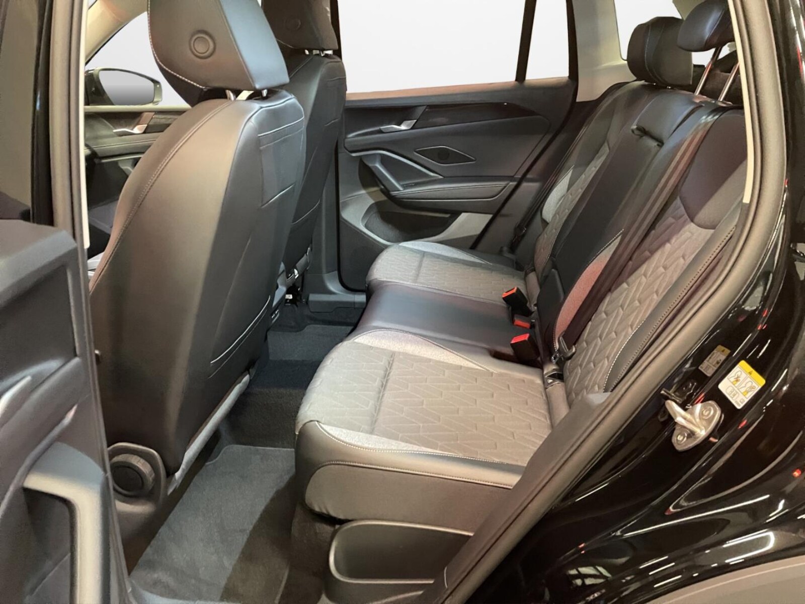 Volkswagen Tiguan – Bild 11