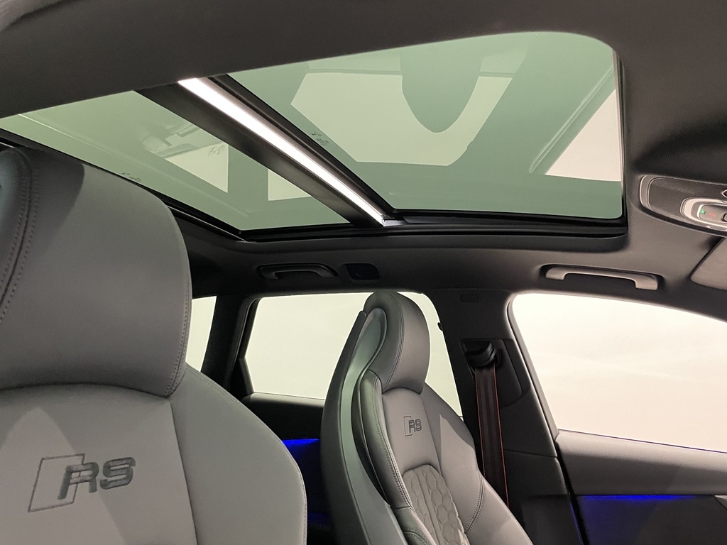 Image about Audi RS 4 Avant RS 4 Avant 450 hk tiptronic