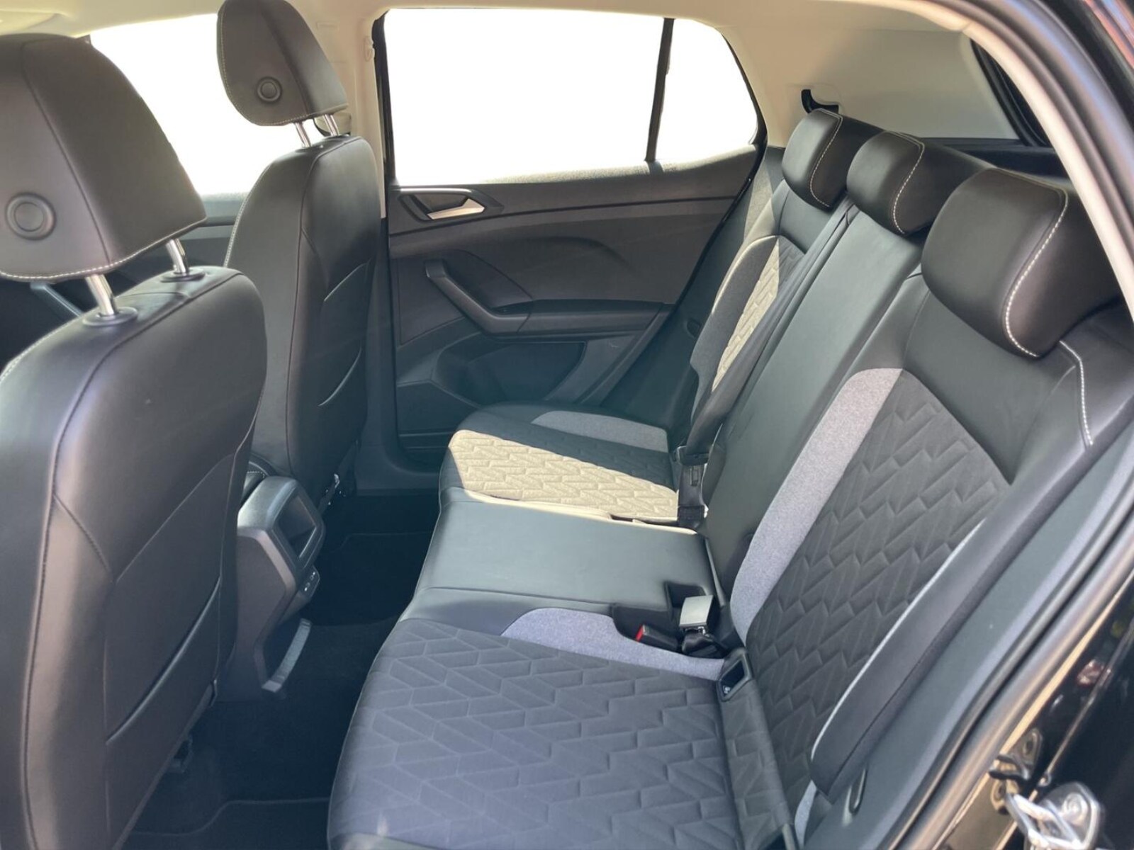 Volkswagen T-Cross – Bild 15