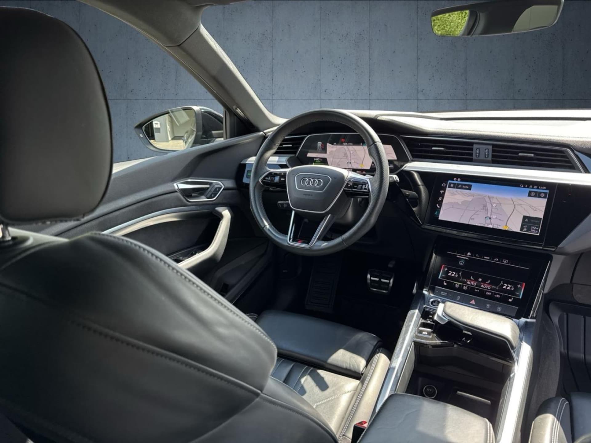 Audi Q8 e-tron S line