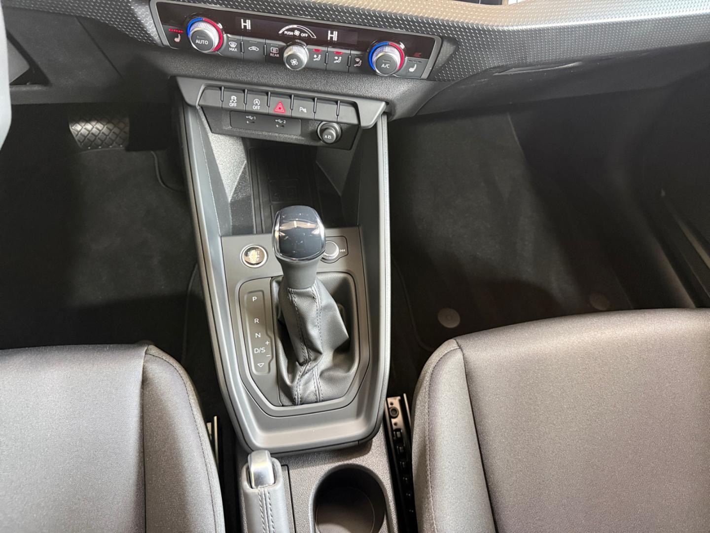 Bild über Audi A1 Sportback advanced 30 TFSI S tronic - für weitere Informationen kontaktieren Sie den Audi Partner