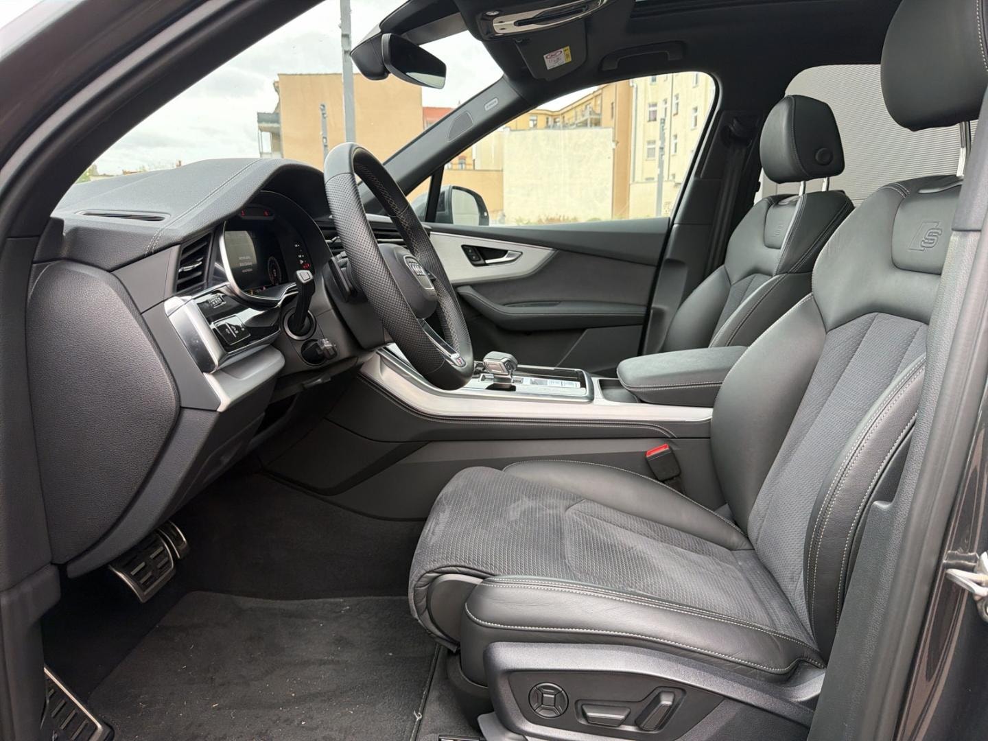 Bild über Audi Q7 SUV S line 50 TDI quattro tiptronic - für weitere Informationen kontaktieren Sie den Audi Partner