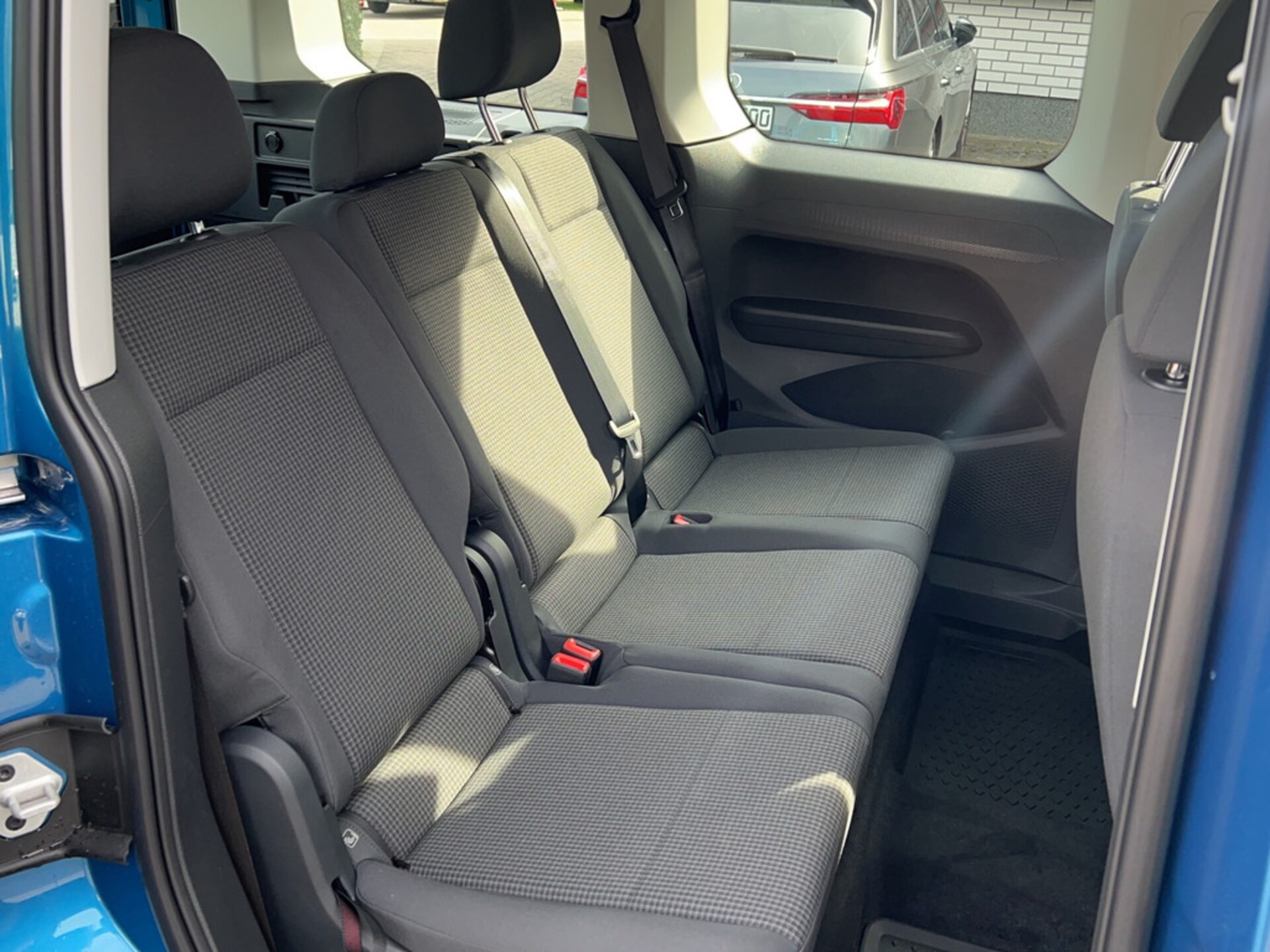 Volkswagen Caddy Kombi Basis-Modell