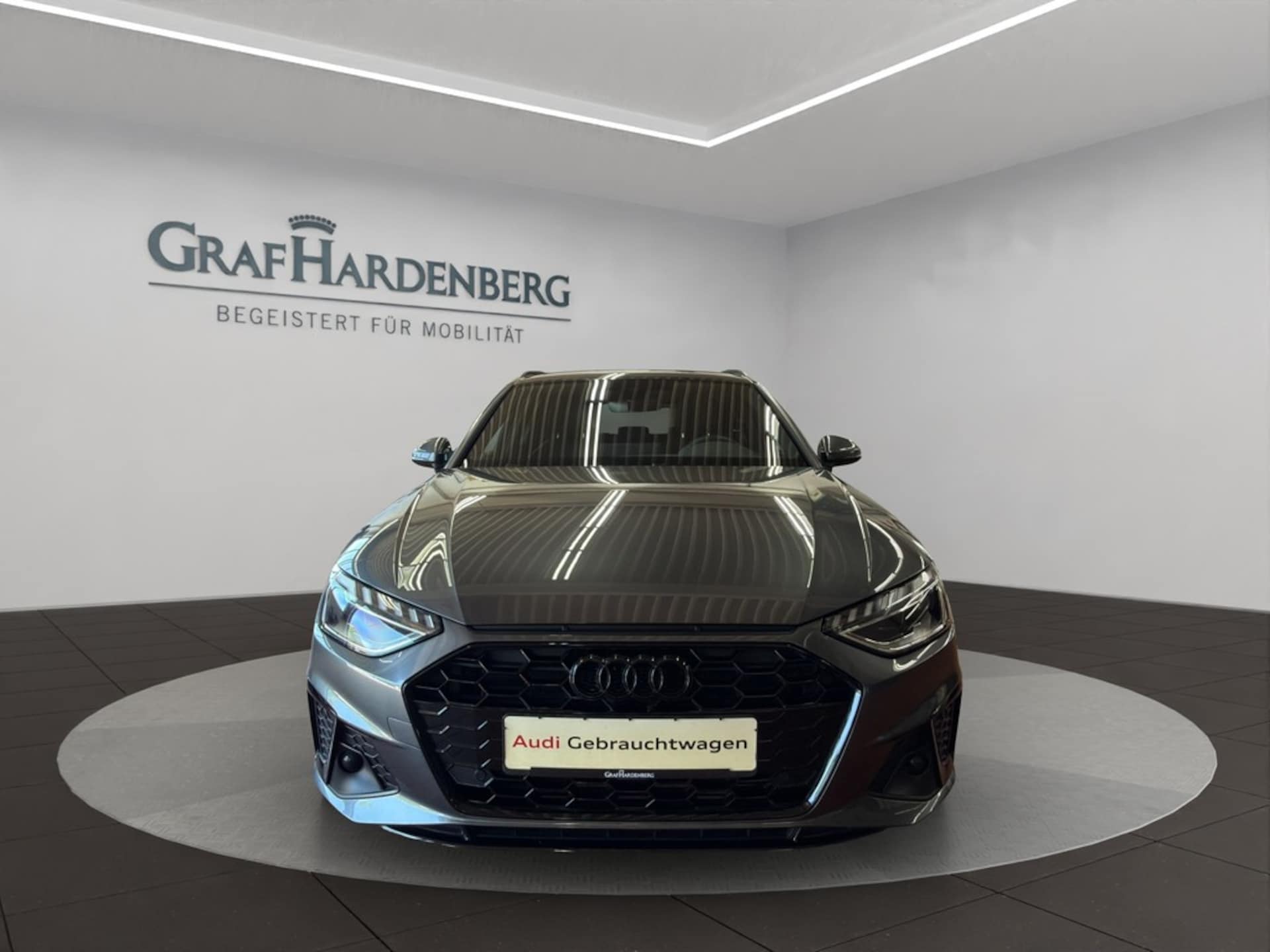 Audi A4 Avant S line