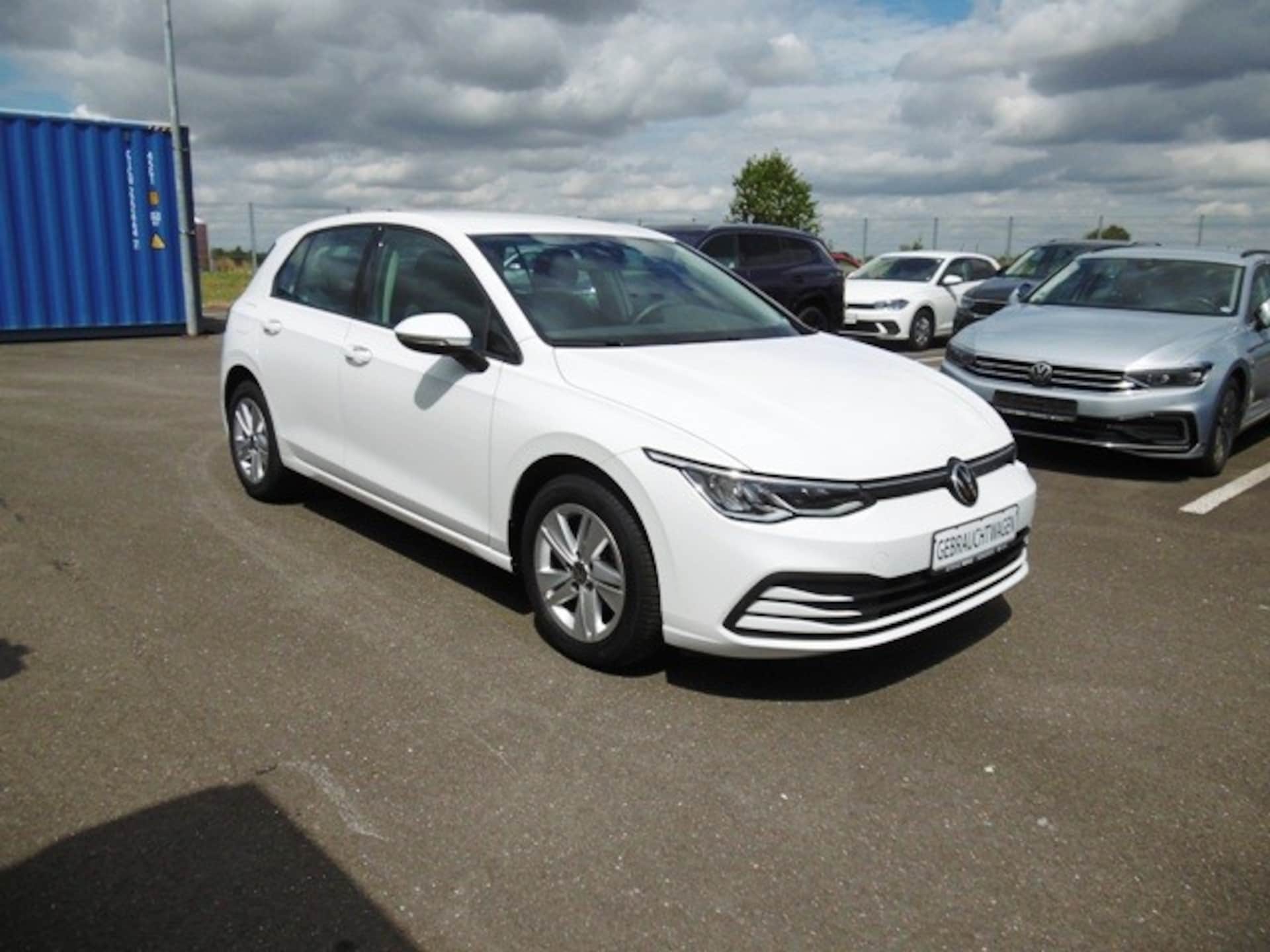 Volkswagen Golf Life