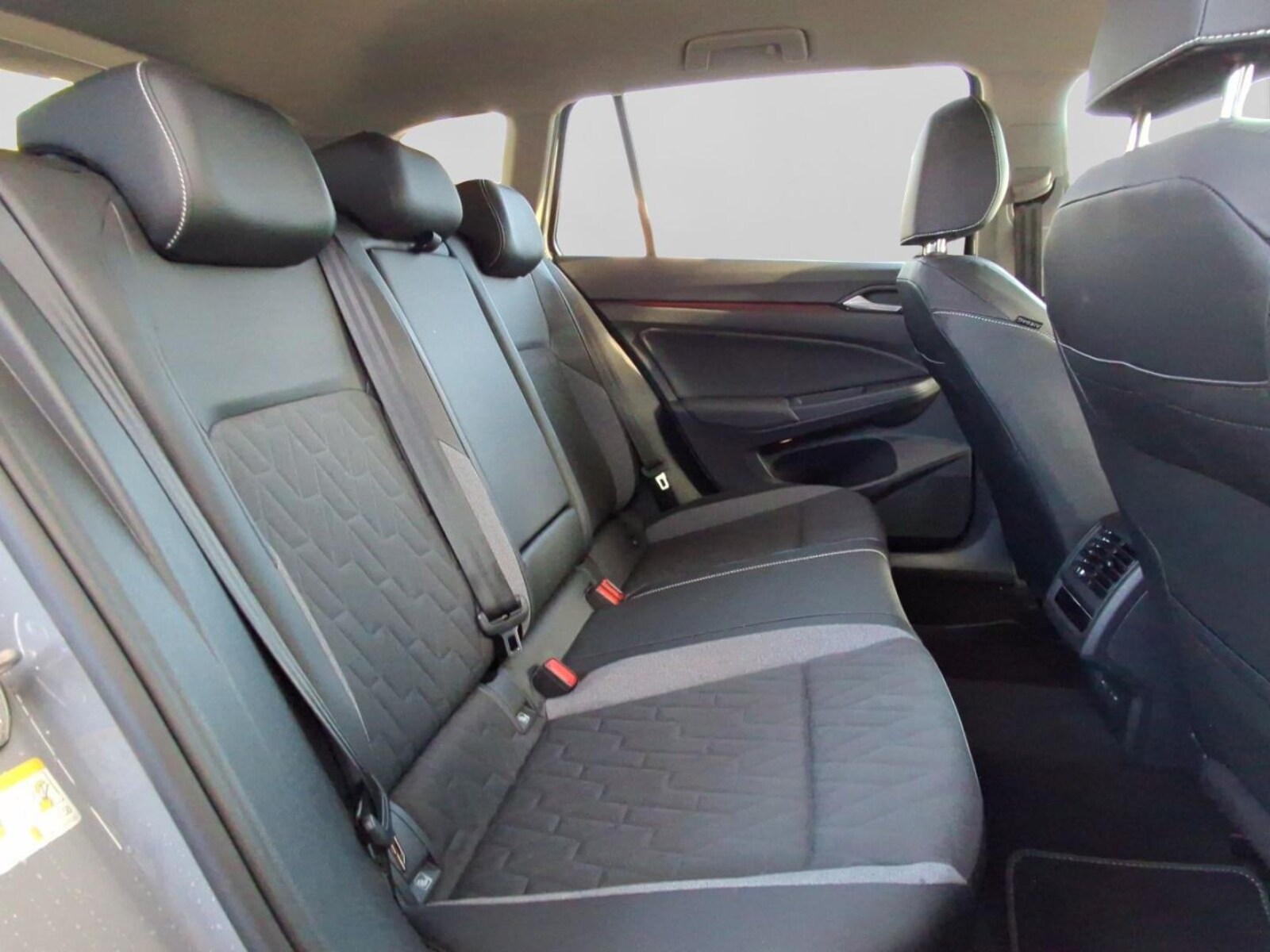 Volkswagen Golf Variant – Bild 6