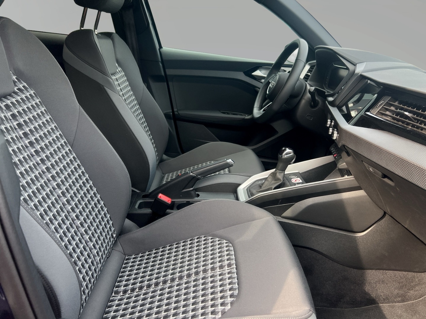 Bild über Audi A1 allstreet 30 TFSI S tronic - für weitere Informationen kontaktieren Sie den Audi Partner