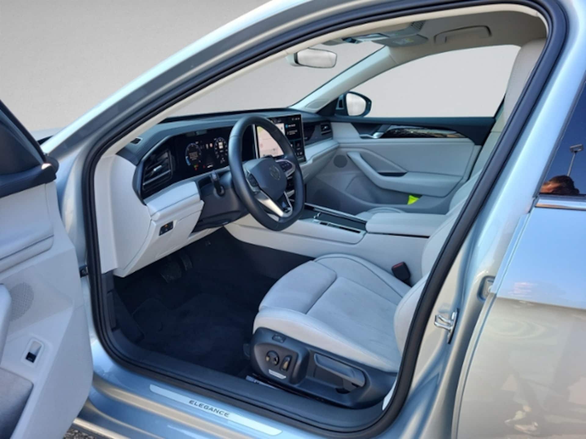 Volkswagen Passat Elegance