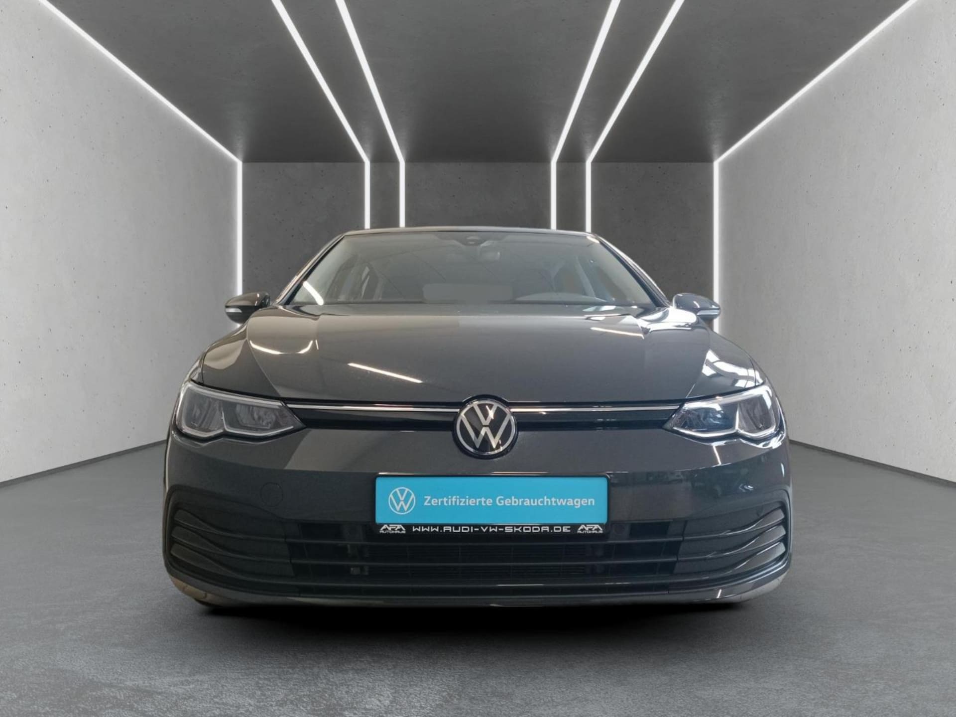 Volkswagen Golf Life