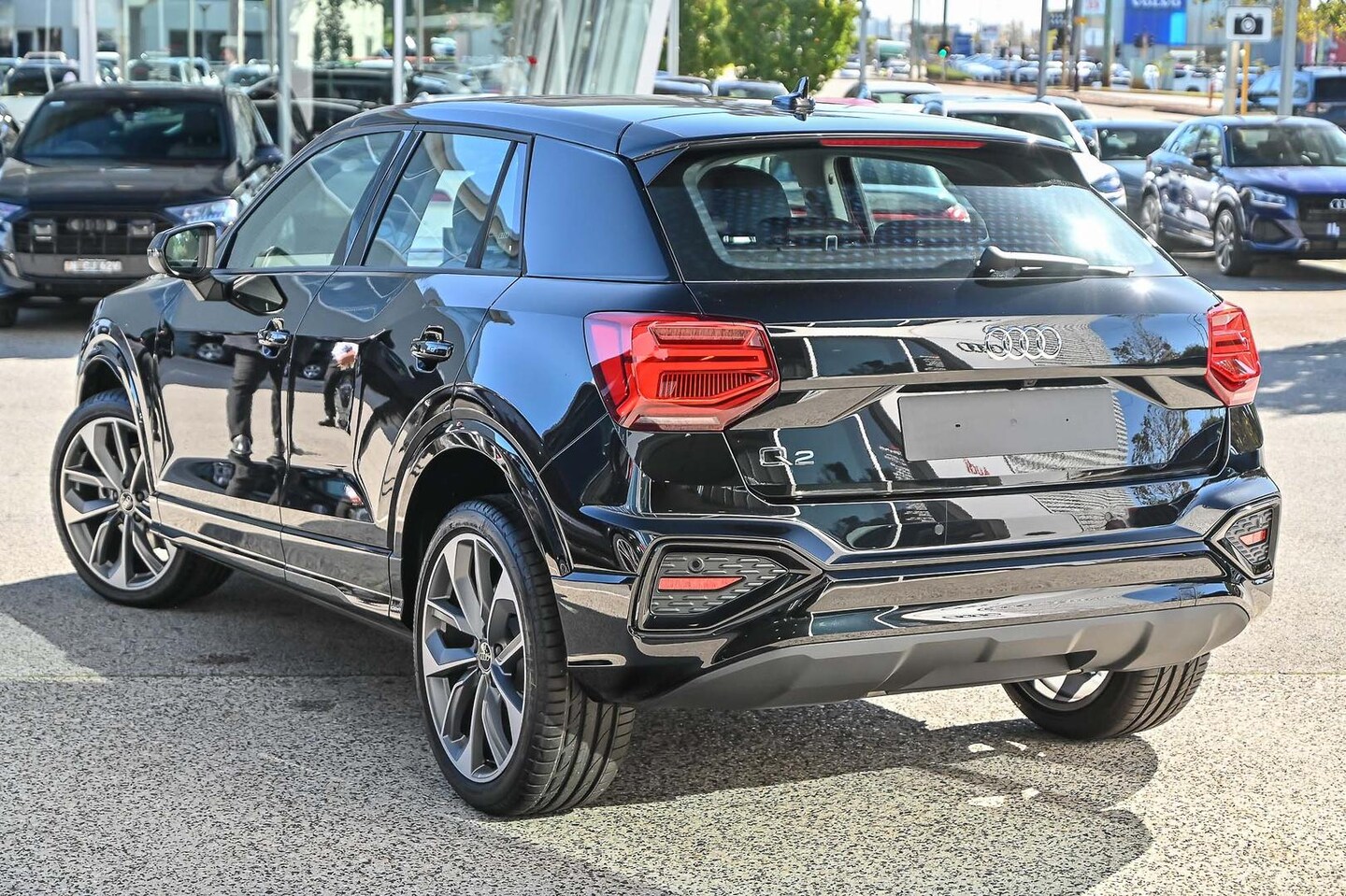 Image about Audi Q2 35 TFSI S tronic