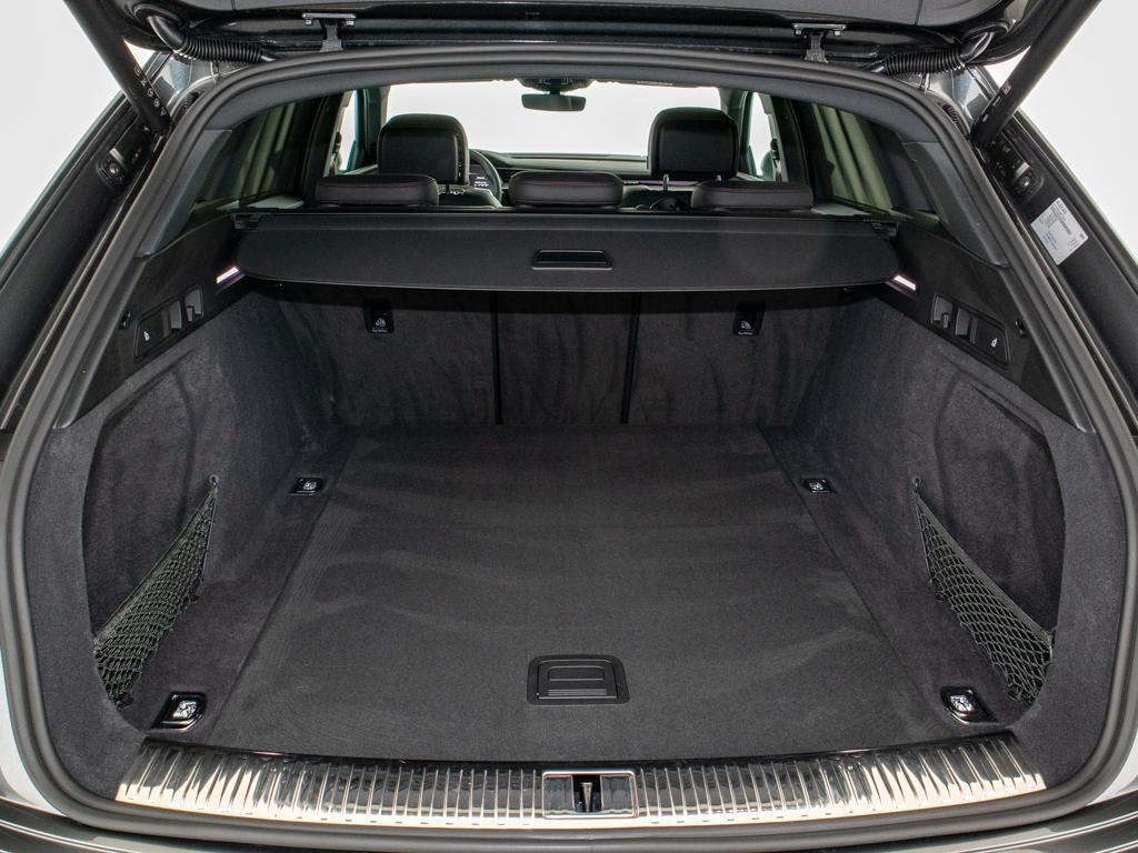 Image about Audi Q8 e-tron S line 50 e-tron quattro