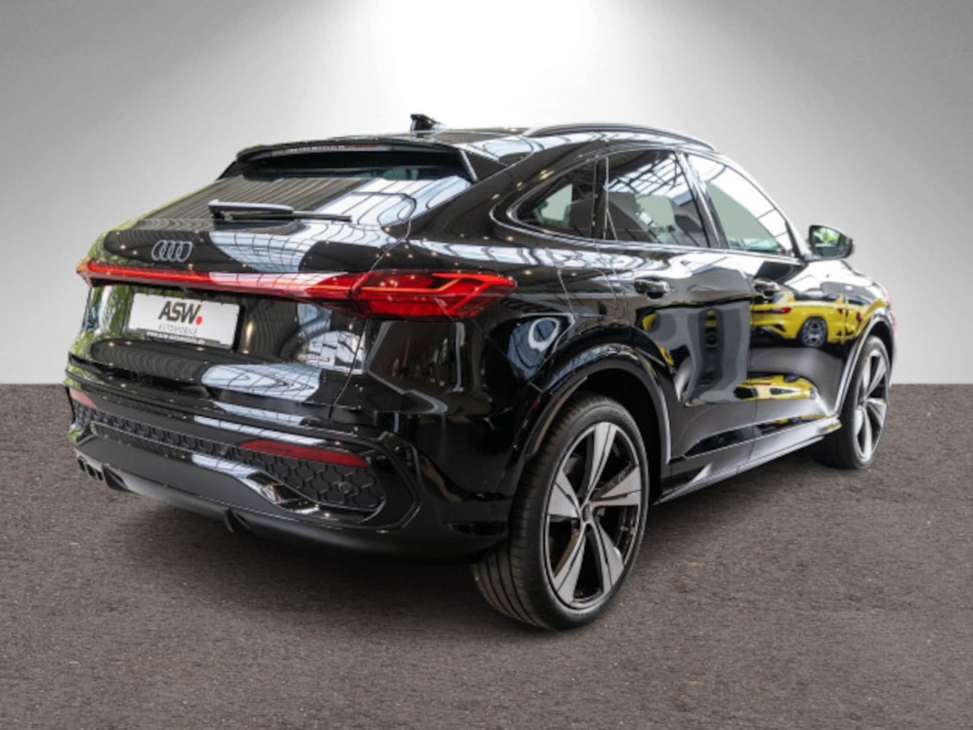 Audi Q5 Sportback edition one