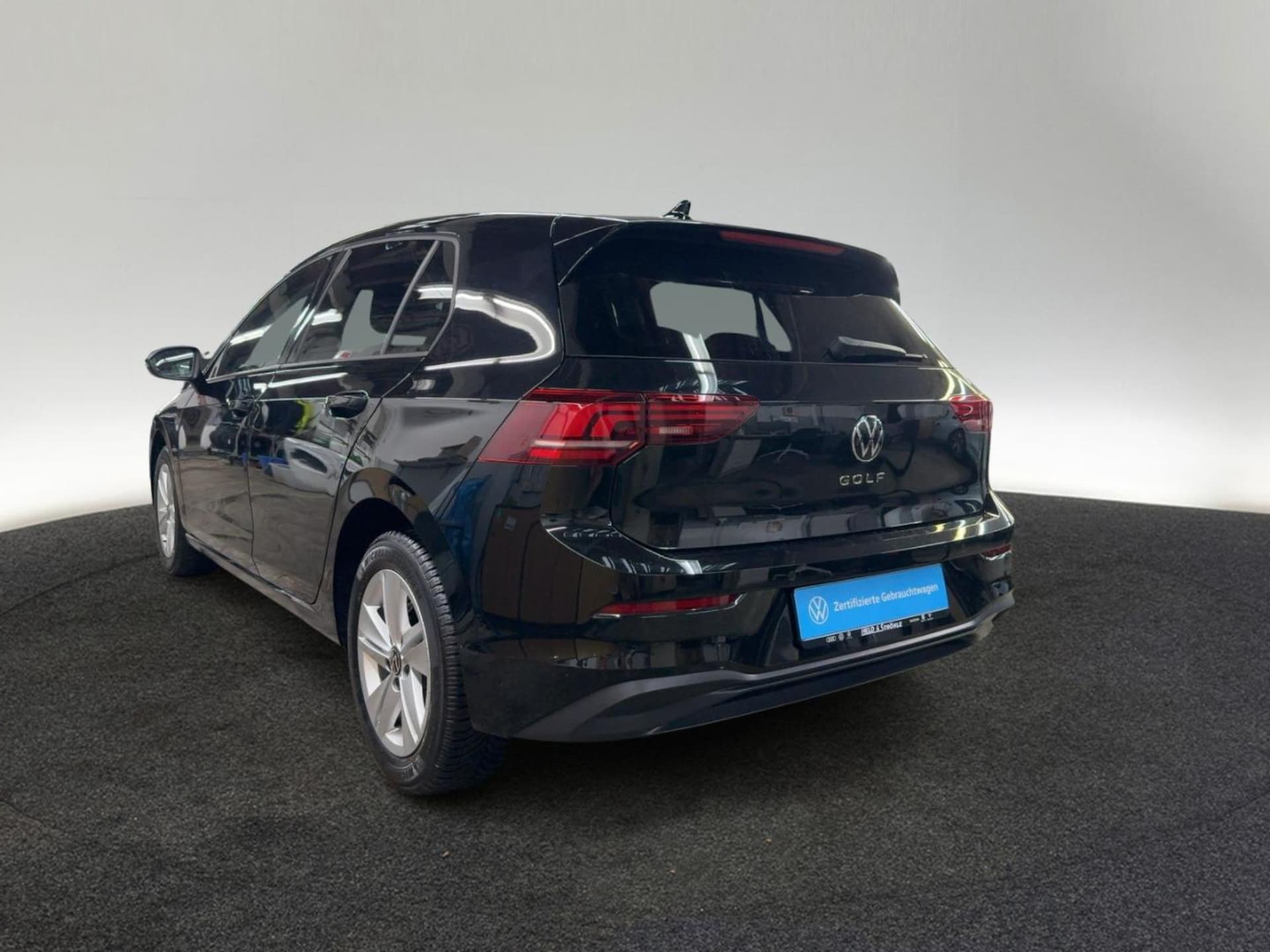 Volkswagen Golf Life
